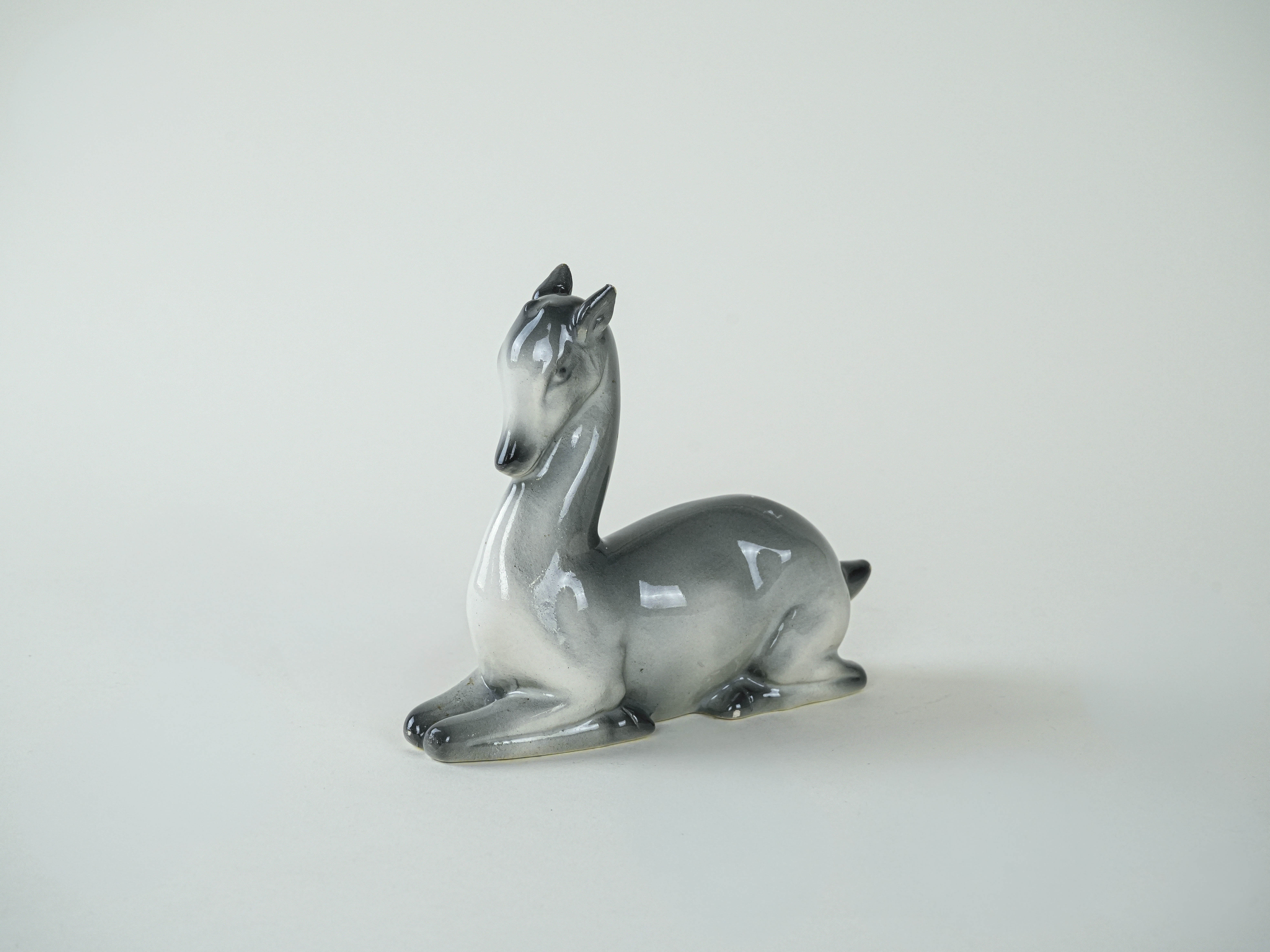 Keramik-Rehkitz-Figur Grau 1970er Jahre