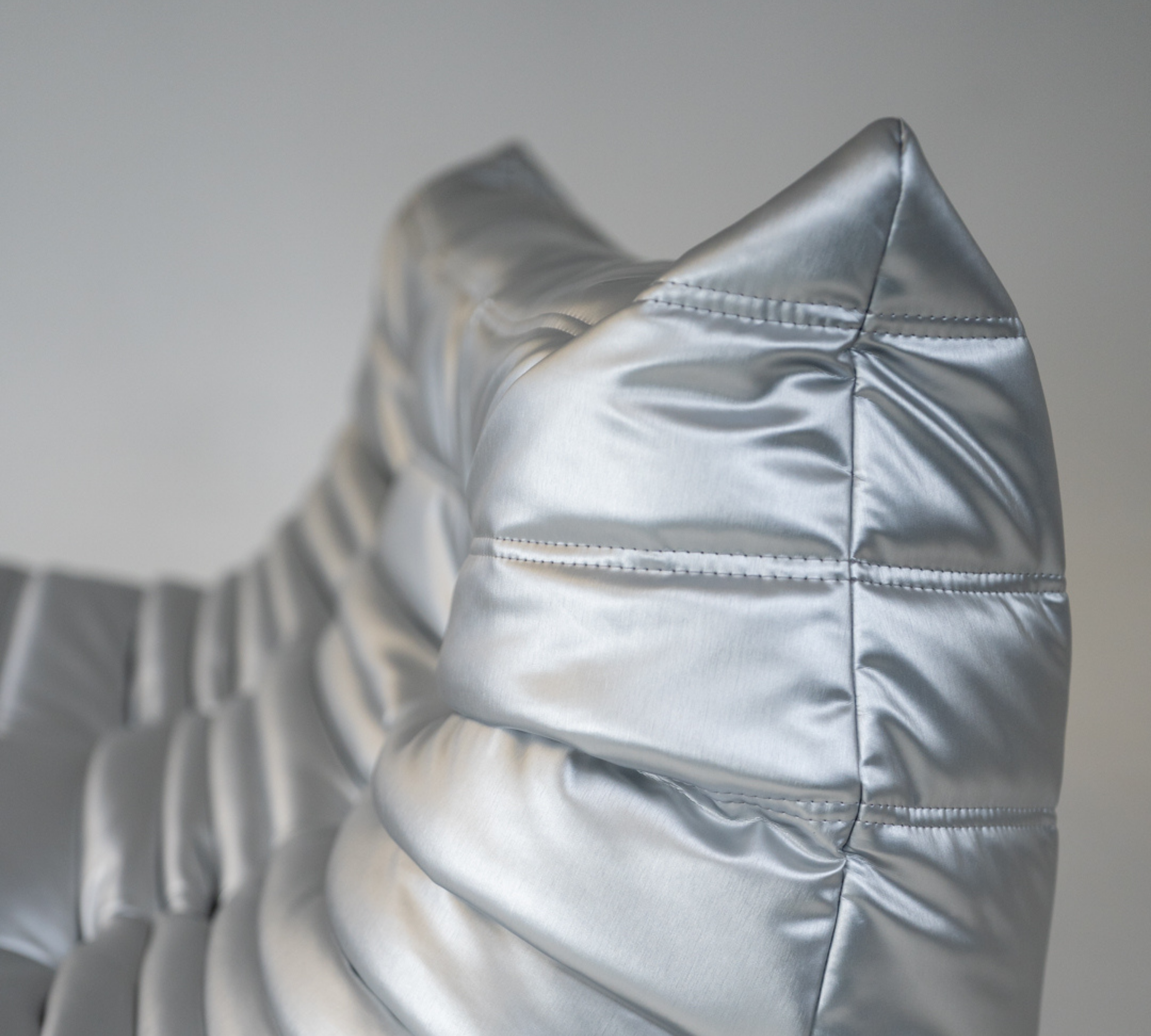 Togo Sofa 2-Sitzer Kunstleder Space Grau