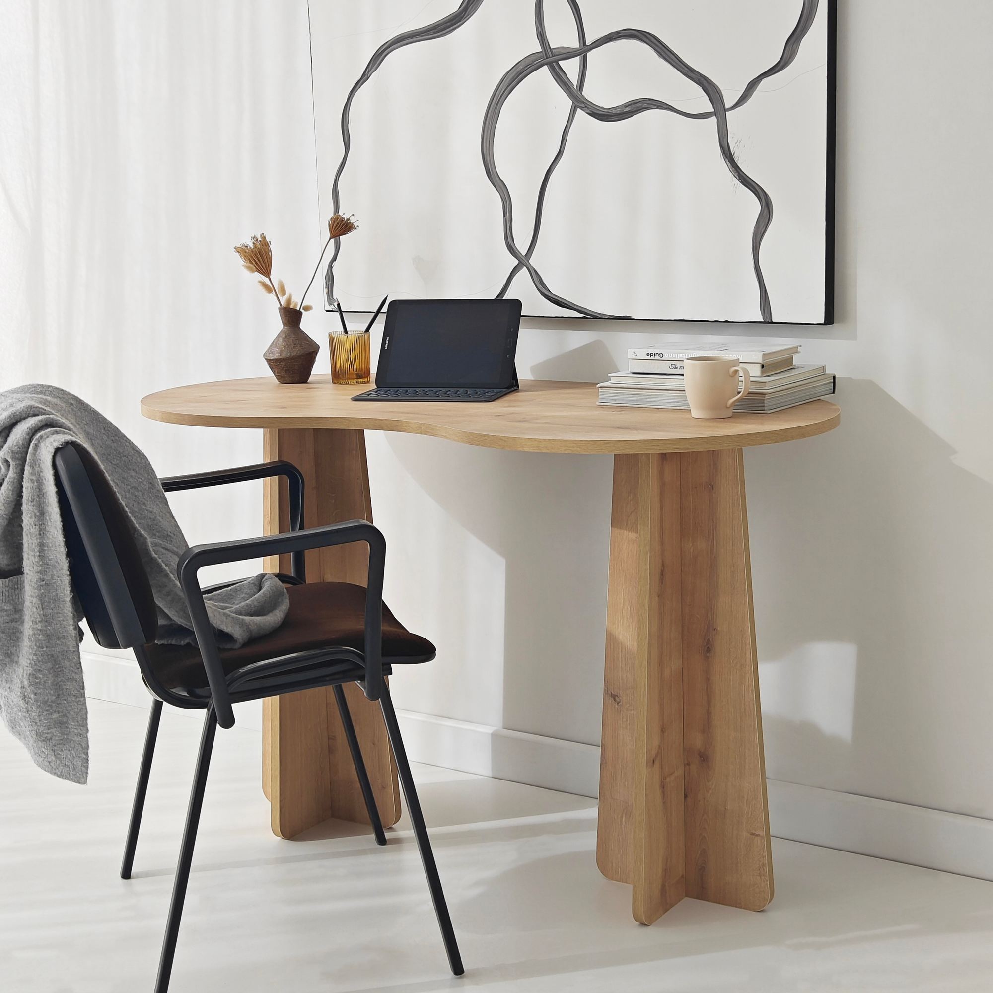 Infini Table Sapphire Oak
