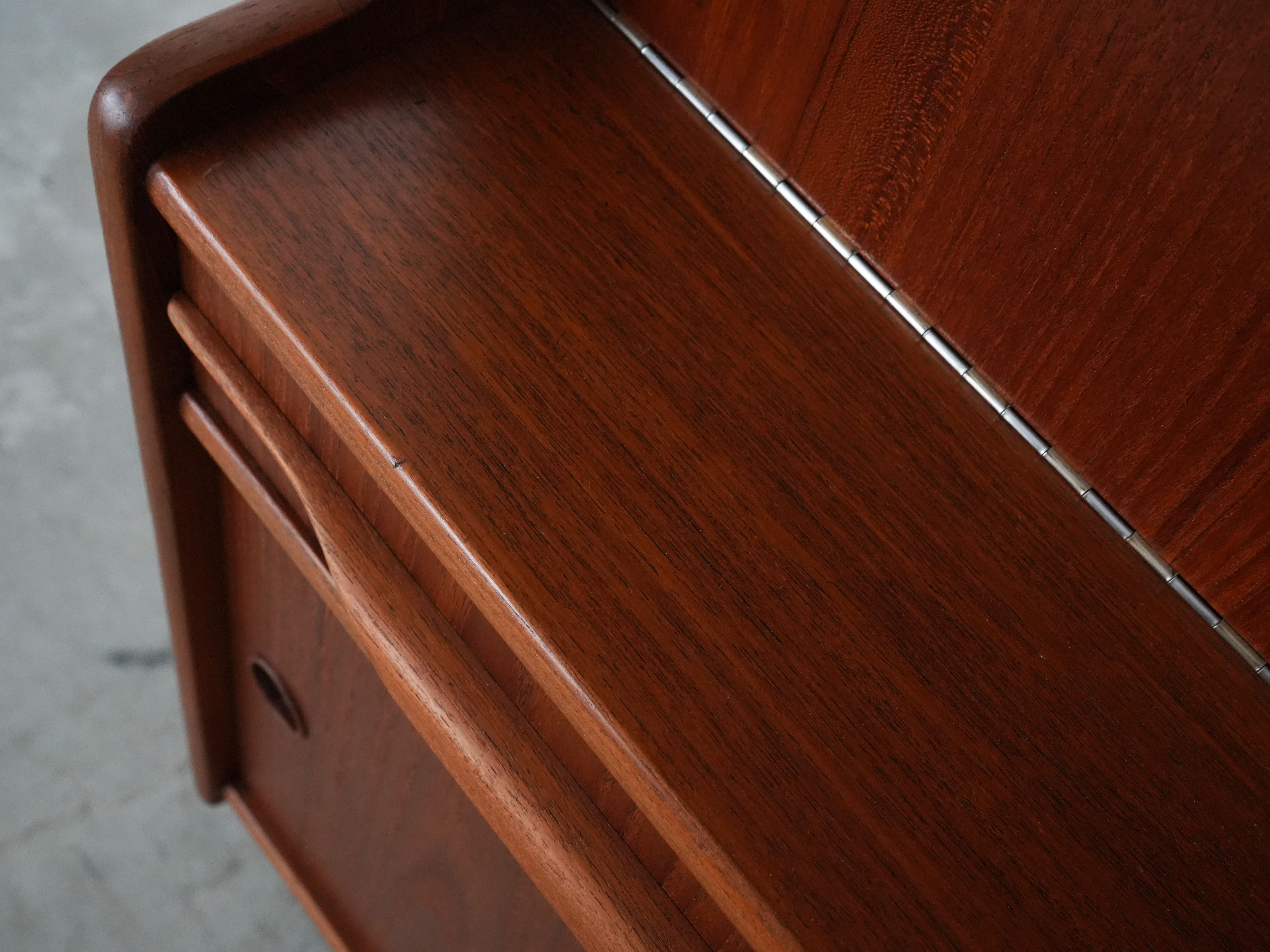 Highboard Teakholz 1960er Jahre