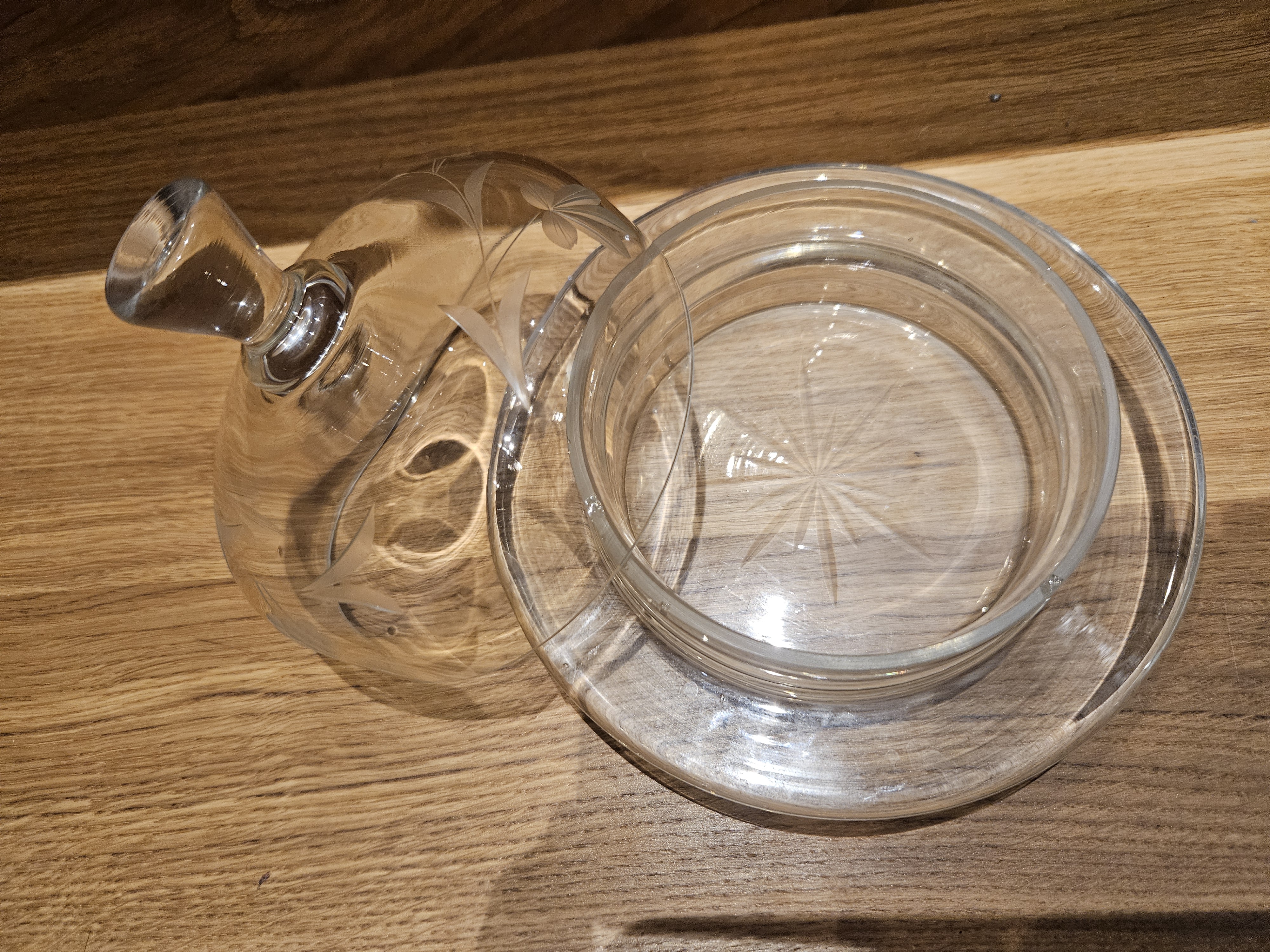 Engraved Crystal Cheese Dome