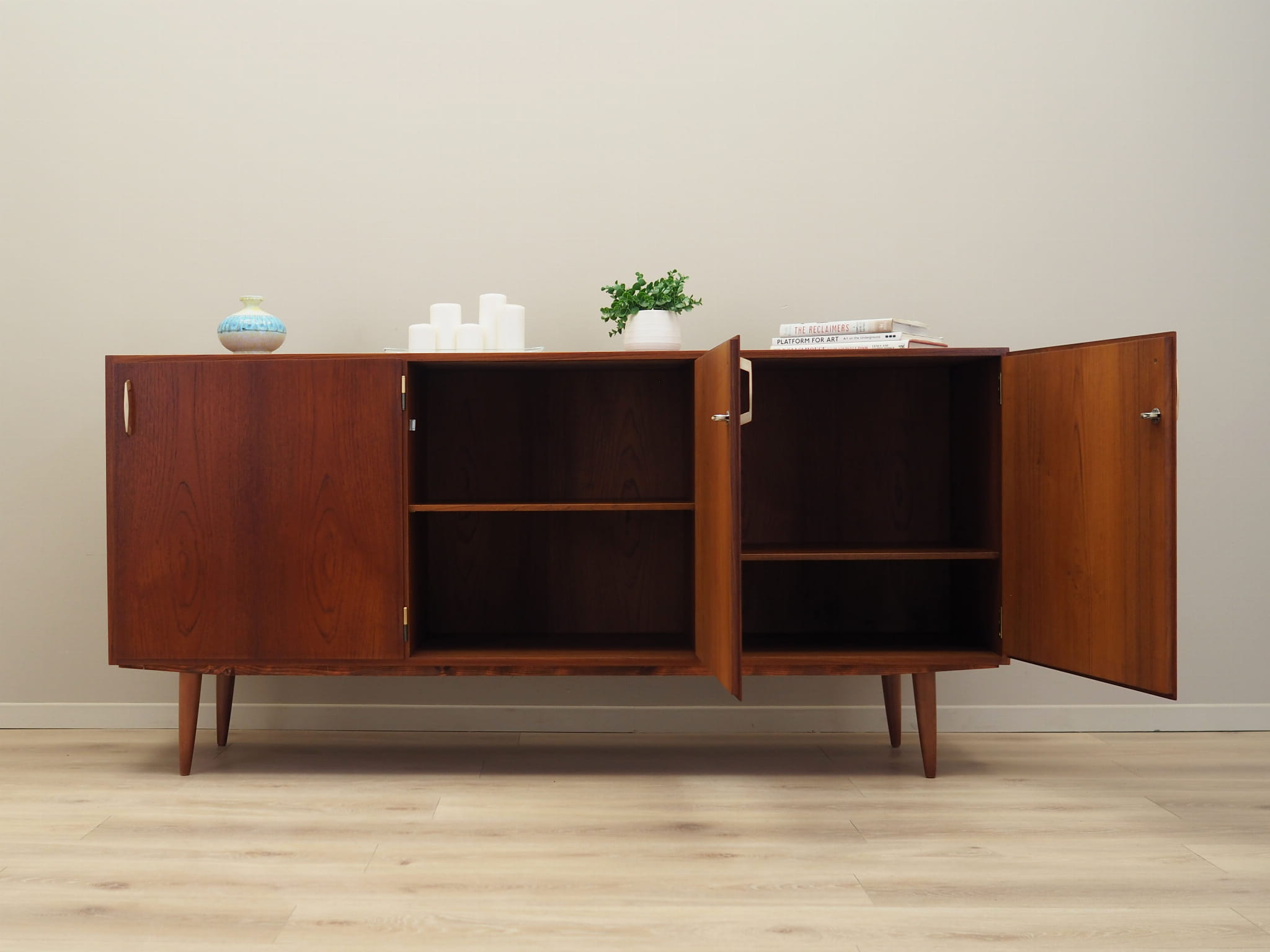 Vintage Sideboard Teakholz Braun 1960er Jahre