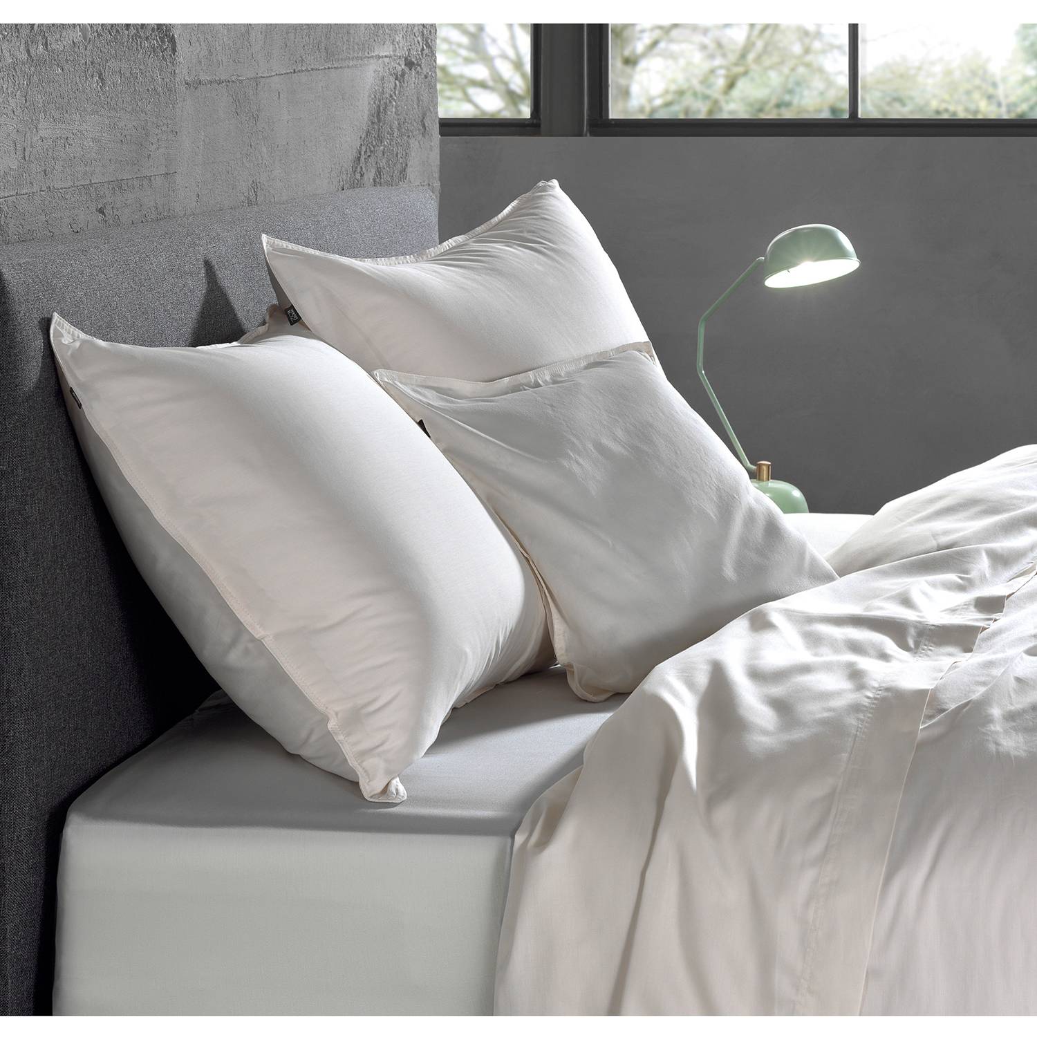 2x Satinado II Kissenbezug Baumwolle Satin Hellbeige 50 x 50 cm