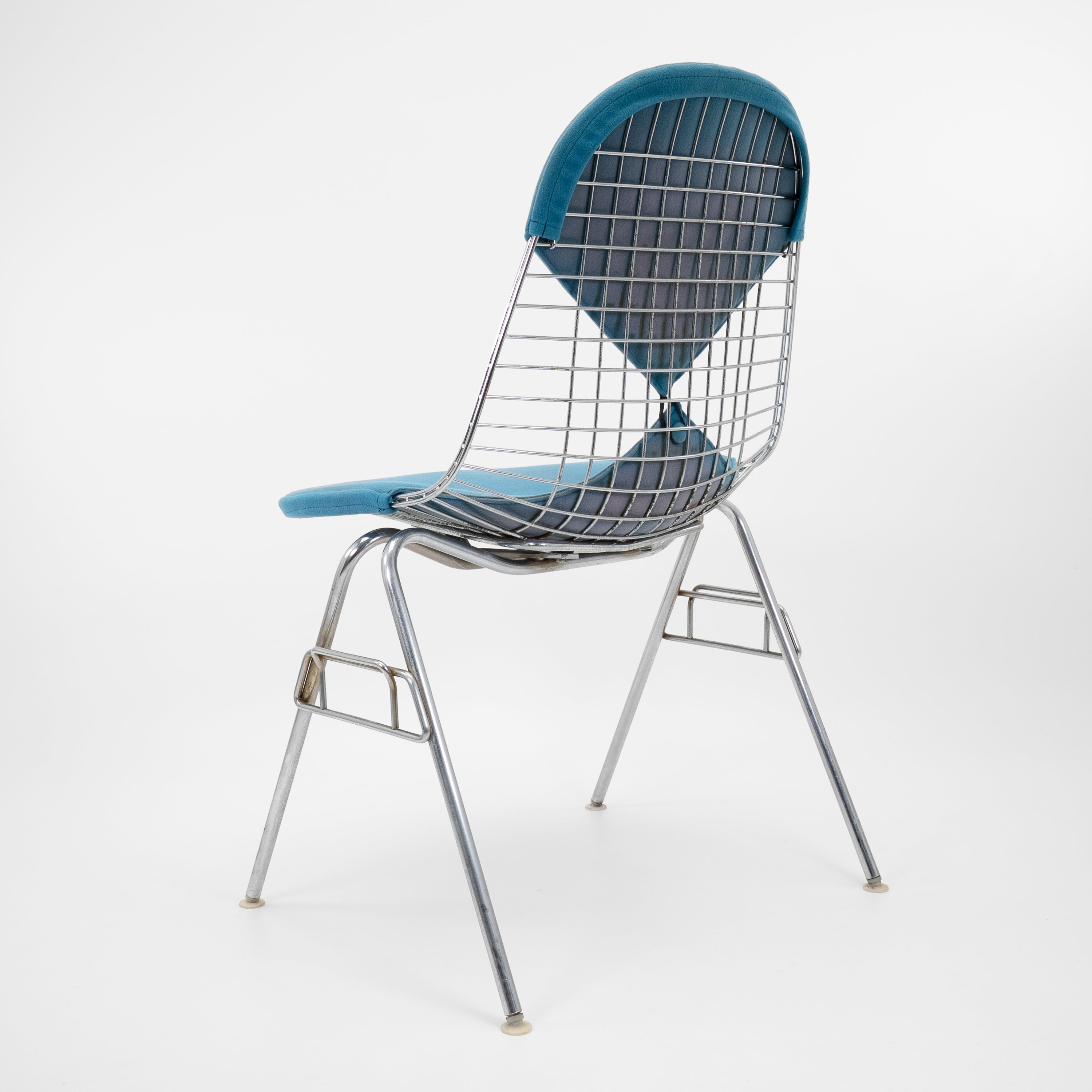 DSS Wire Chair Stackable Metal Blue
