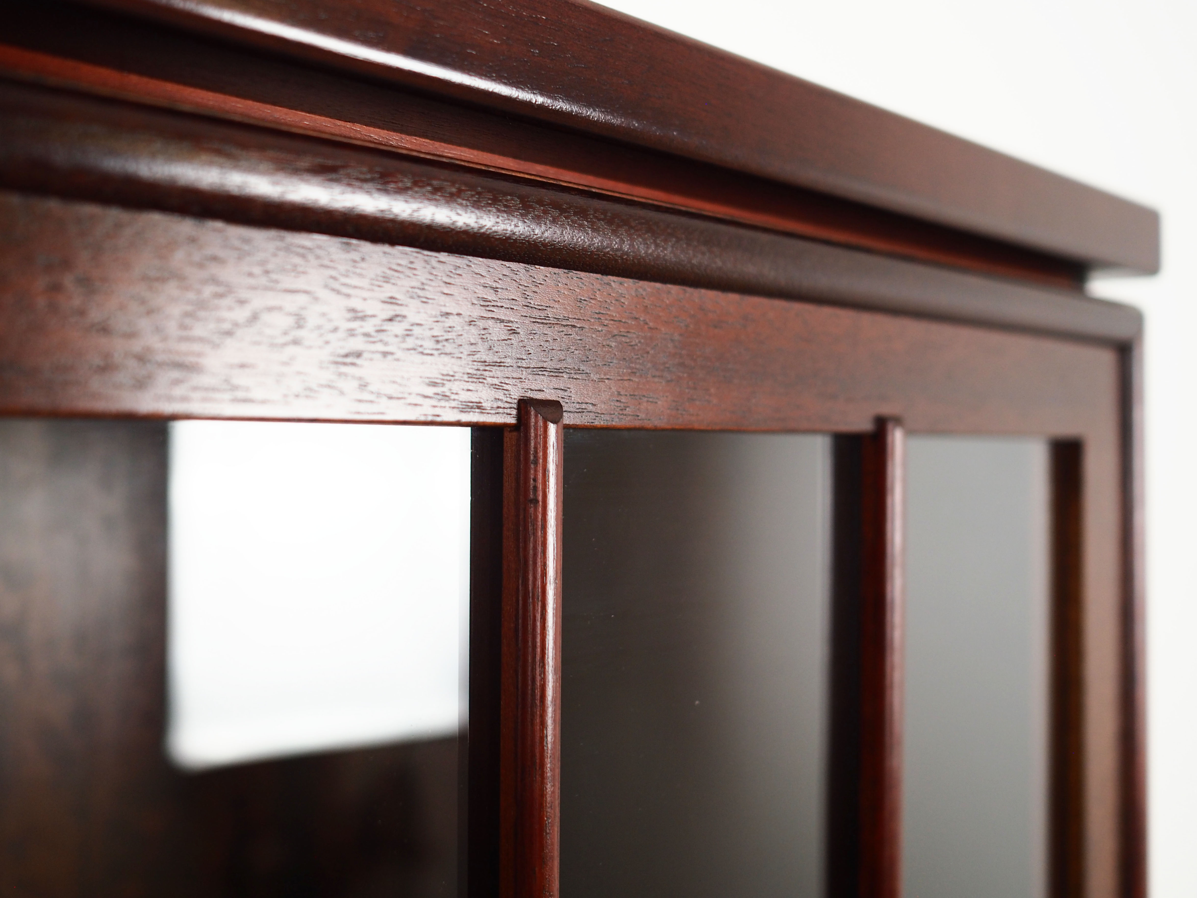 Mahogany showcase 1970 Jahre