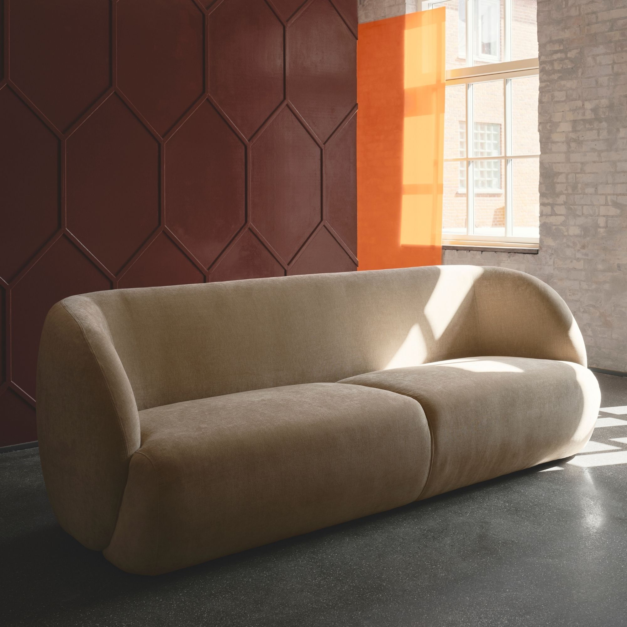 Design-Award-Winning Paula Sofa 2-Sitzer Danny Cream