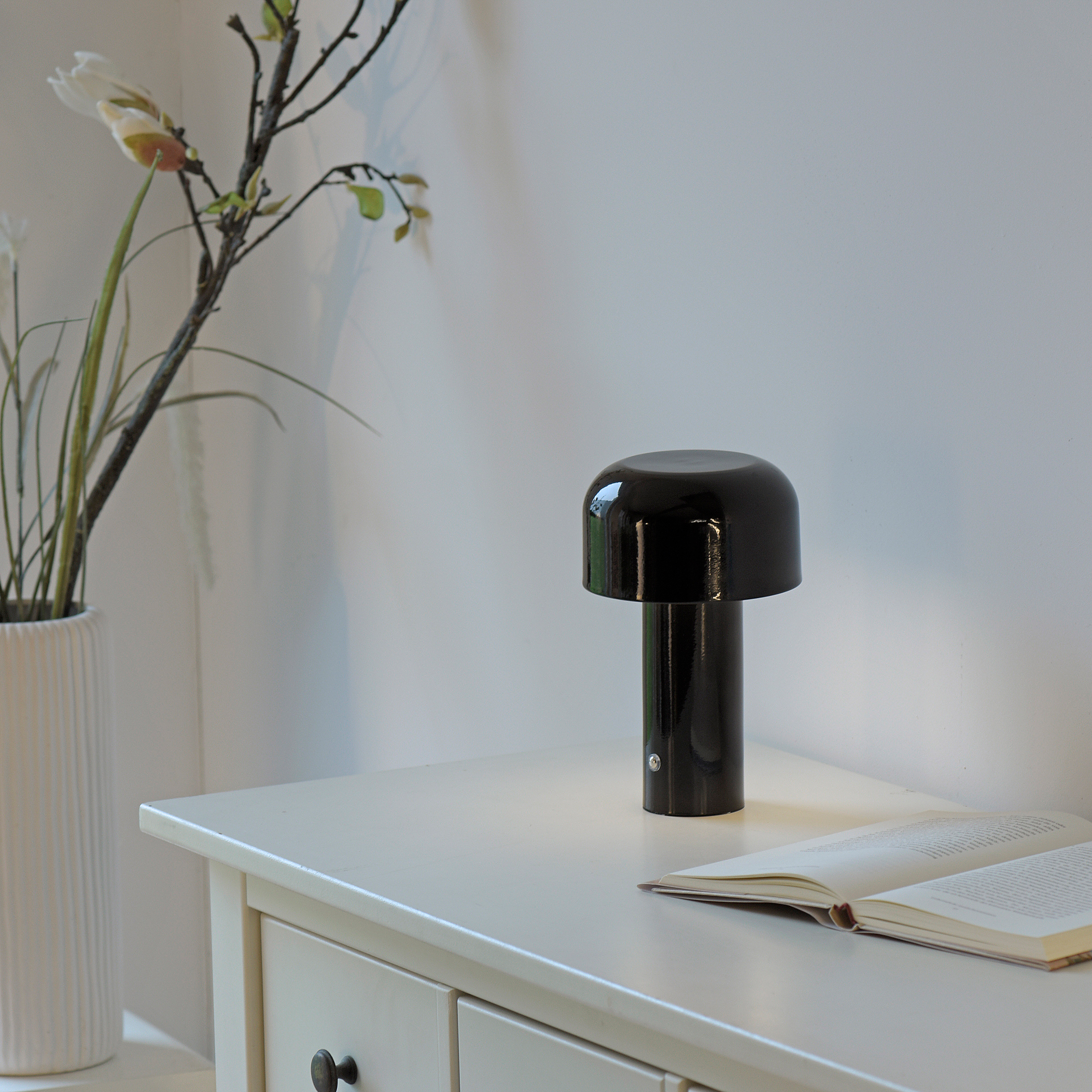 LED Table Lamp Agnes 1-Light Iron Black