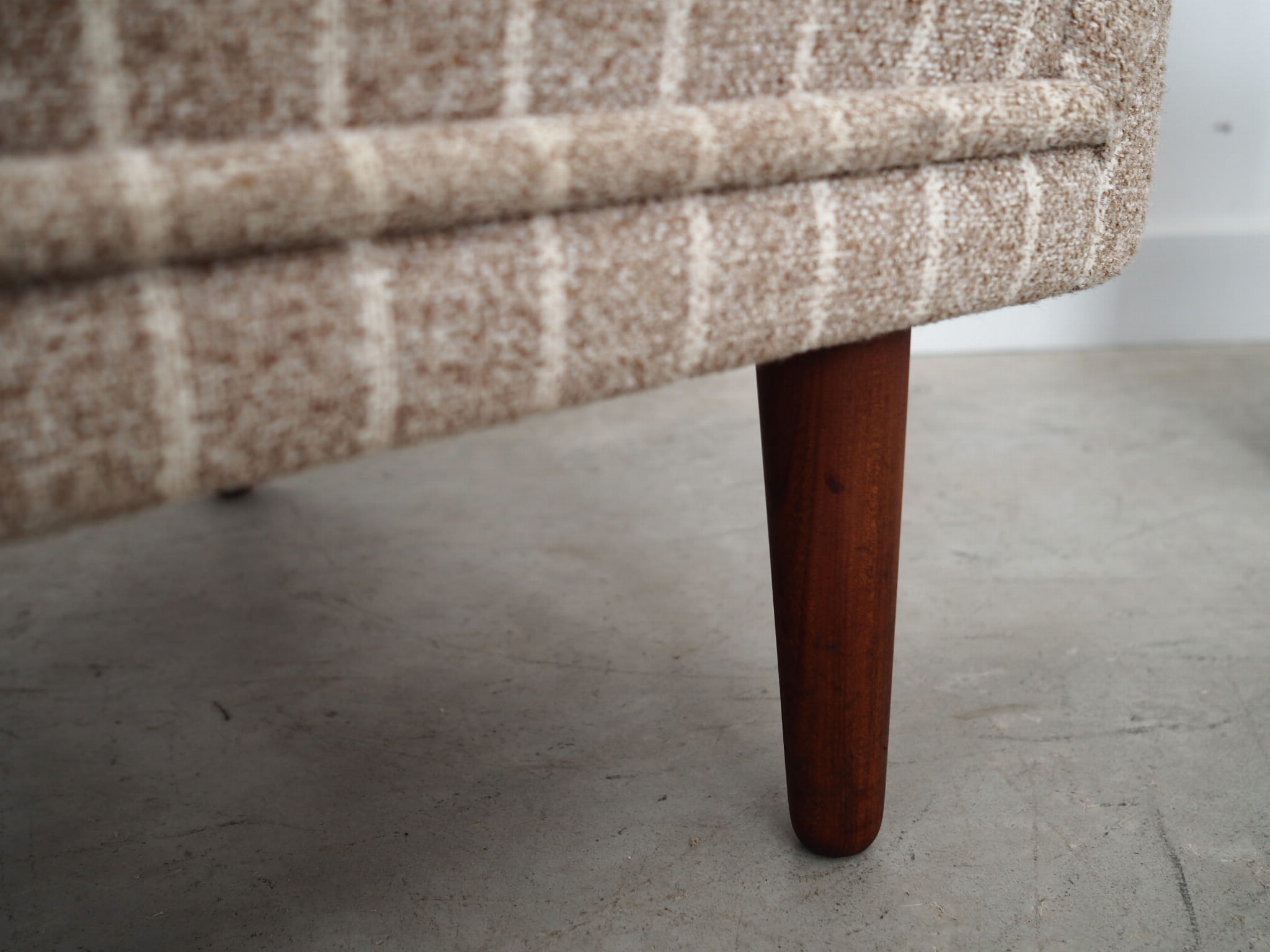 Vintage Stuhl Teakholz Textil Grau 1970er Jahre 