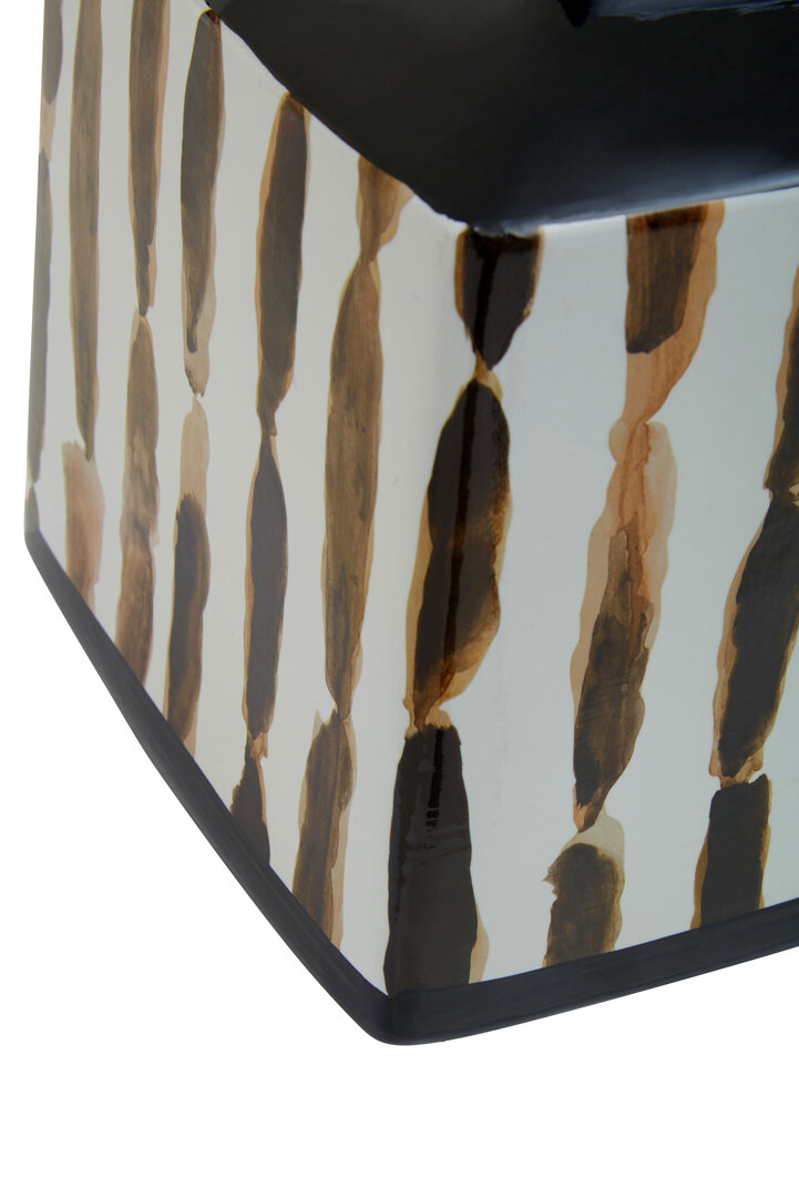 Mona Small ceramic vessel