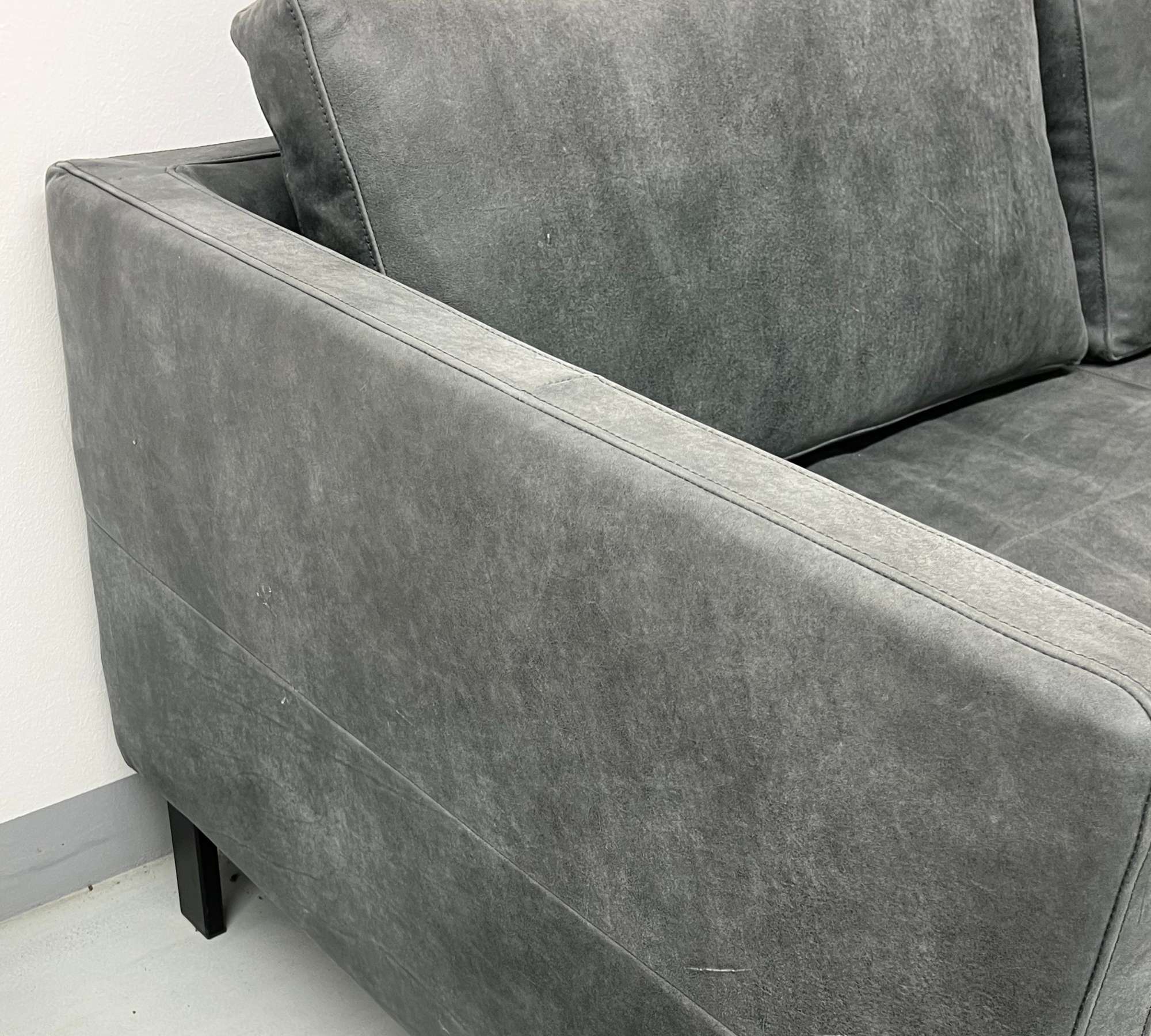 Grau Leder | Machalke COCOLI Sofa | Slender 2-Sitzer
