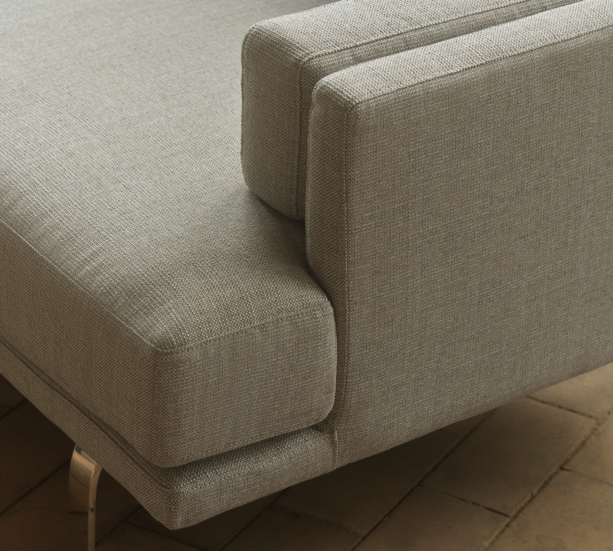 Ernest Sofa 2-Sitzer Vega Sand Dune