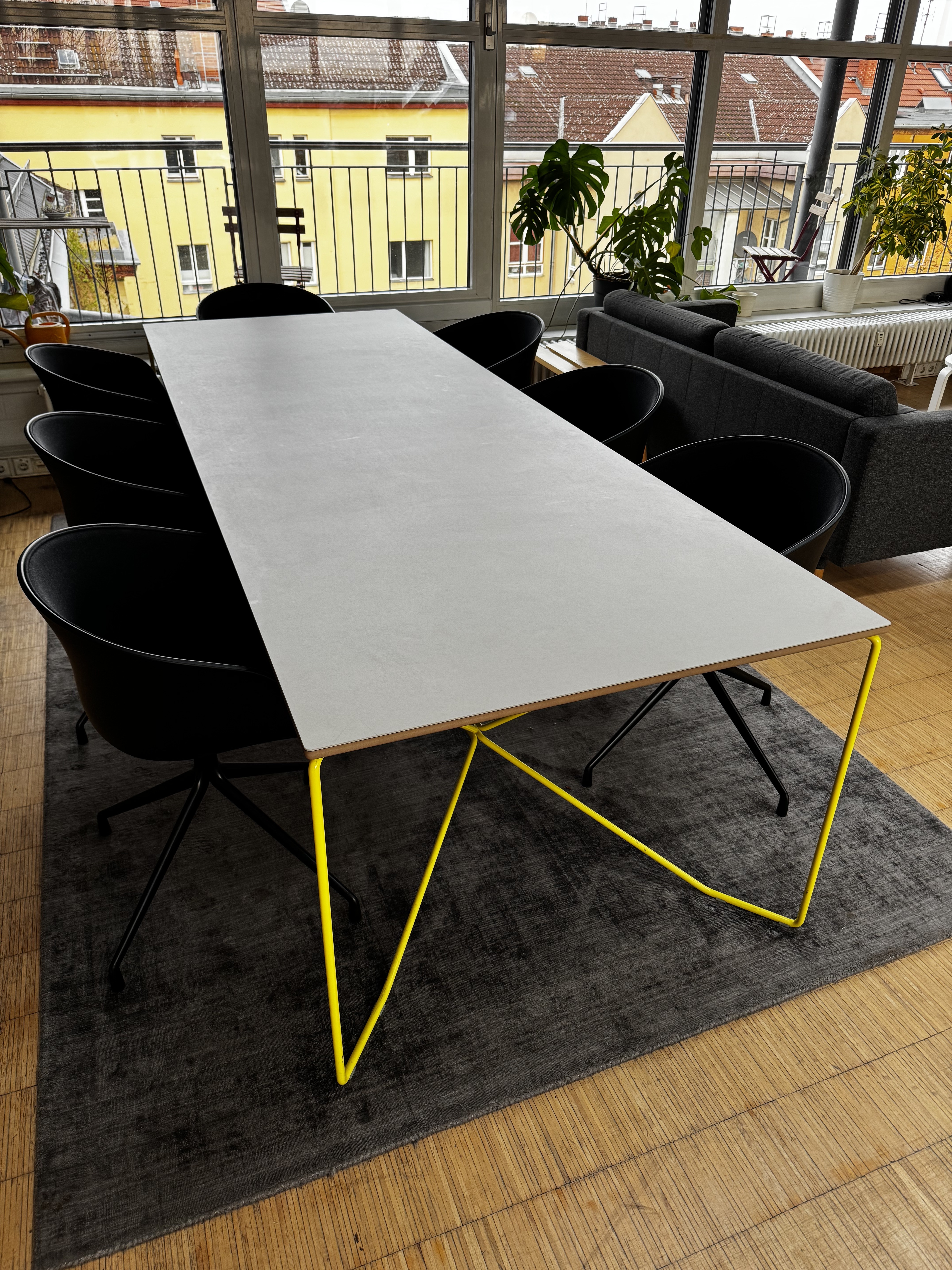 About a Chair AAC20 Stuhl Schwarz