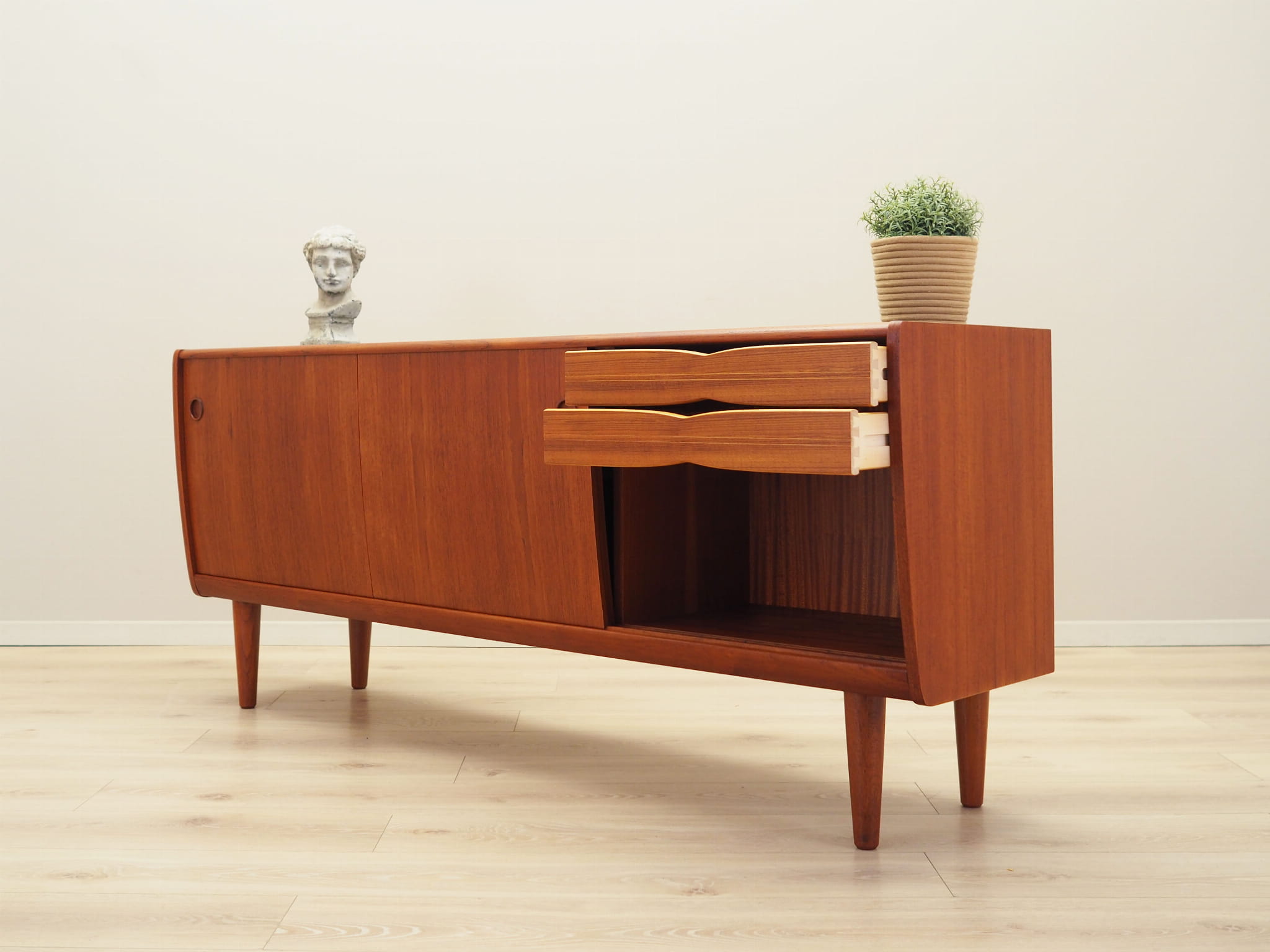 Vintage Sideboard Teakholz Braun 1970er Jahre