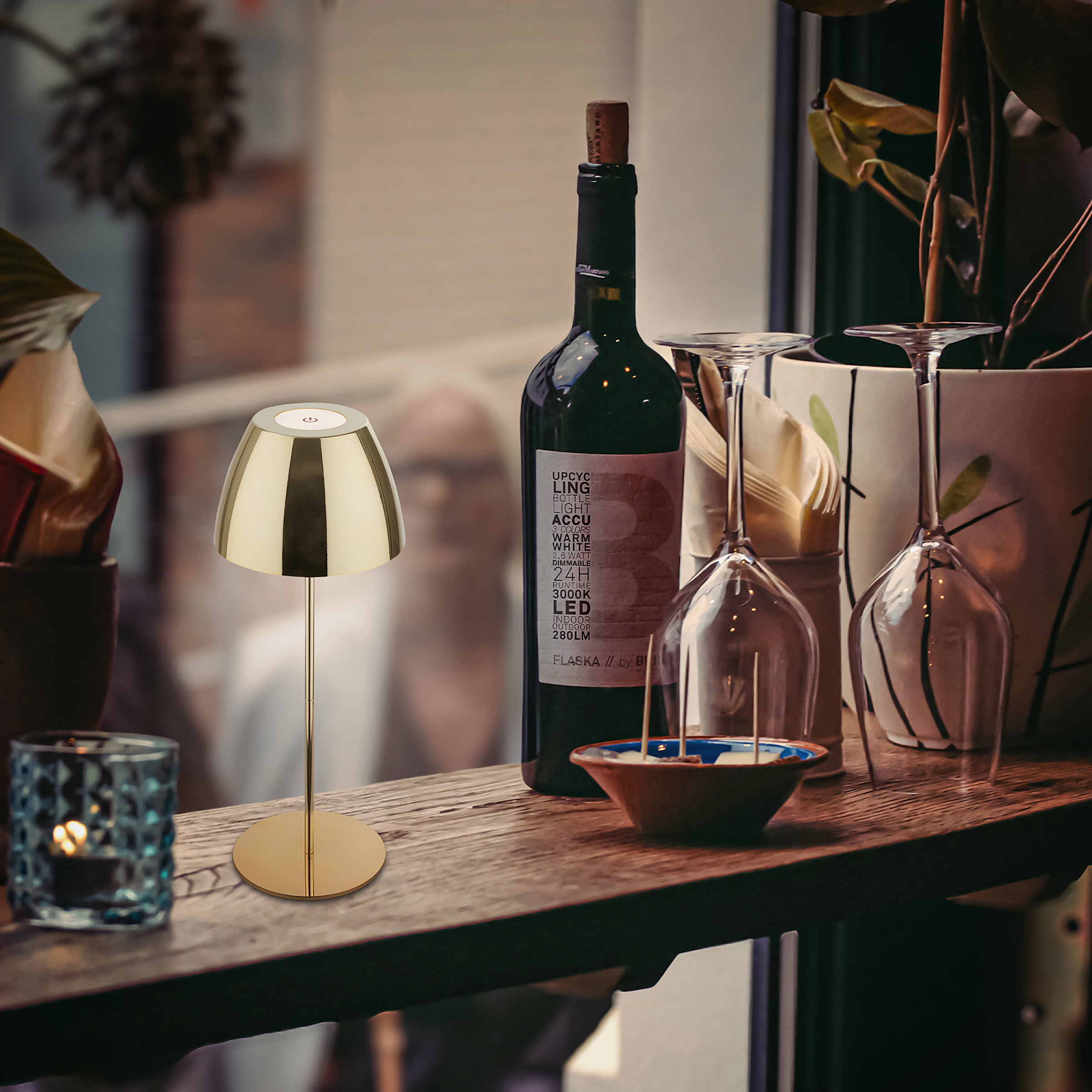 Serina LED Akku Tischleuchte Gold