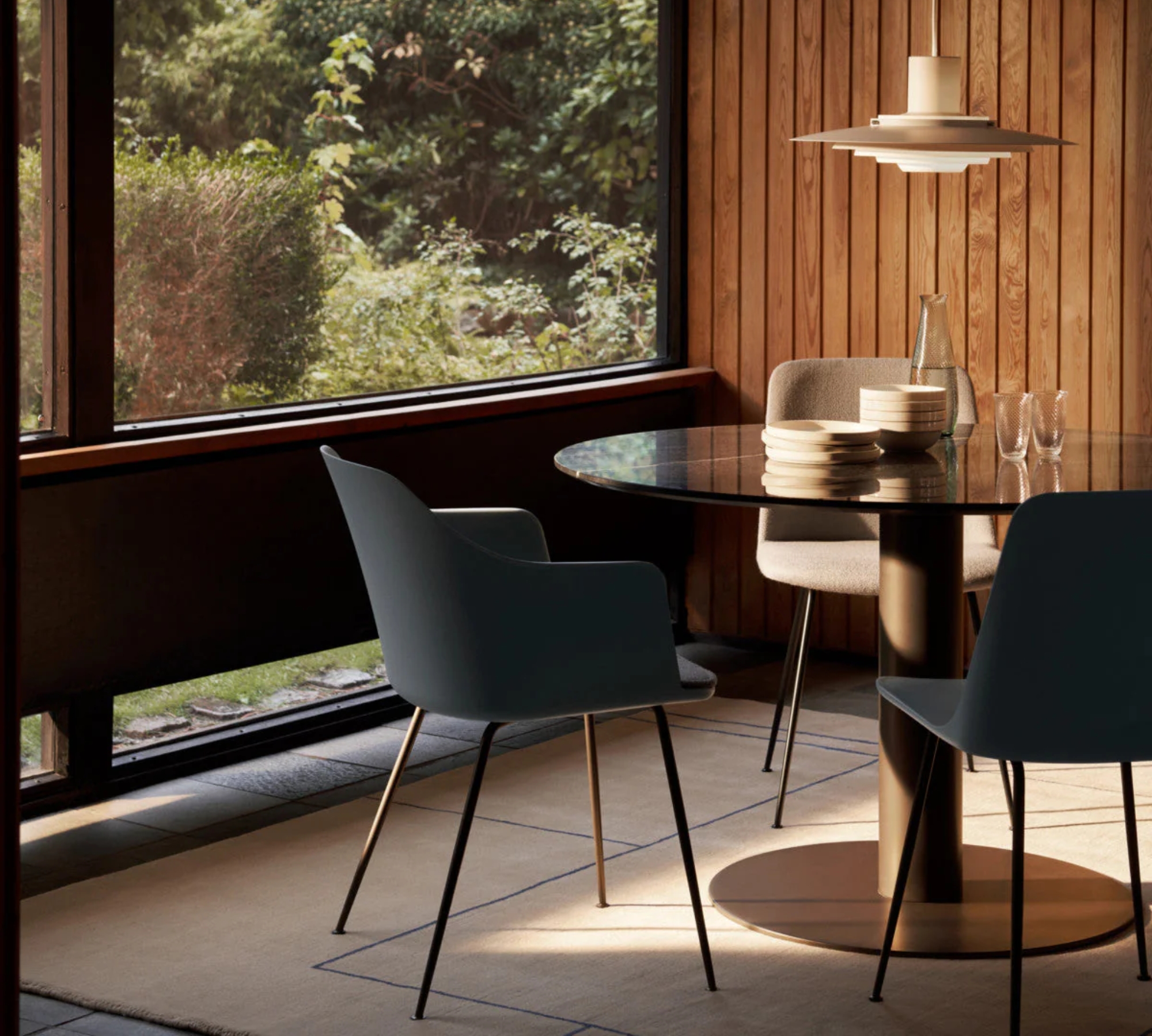 Rely Armchair with Armrests Black