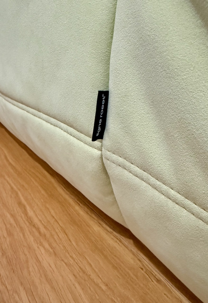 Togo Sofa 2-seater Alcantara Mint Green
