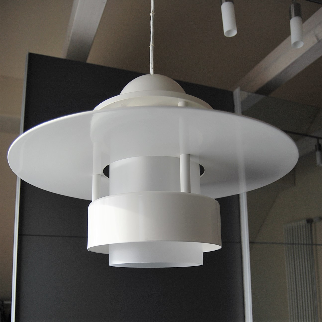 Albertslund Pendelleuchte Aluminium Weiß