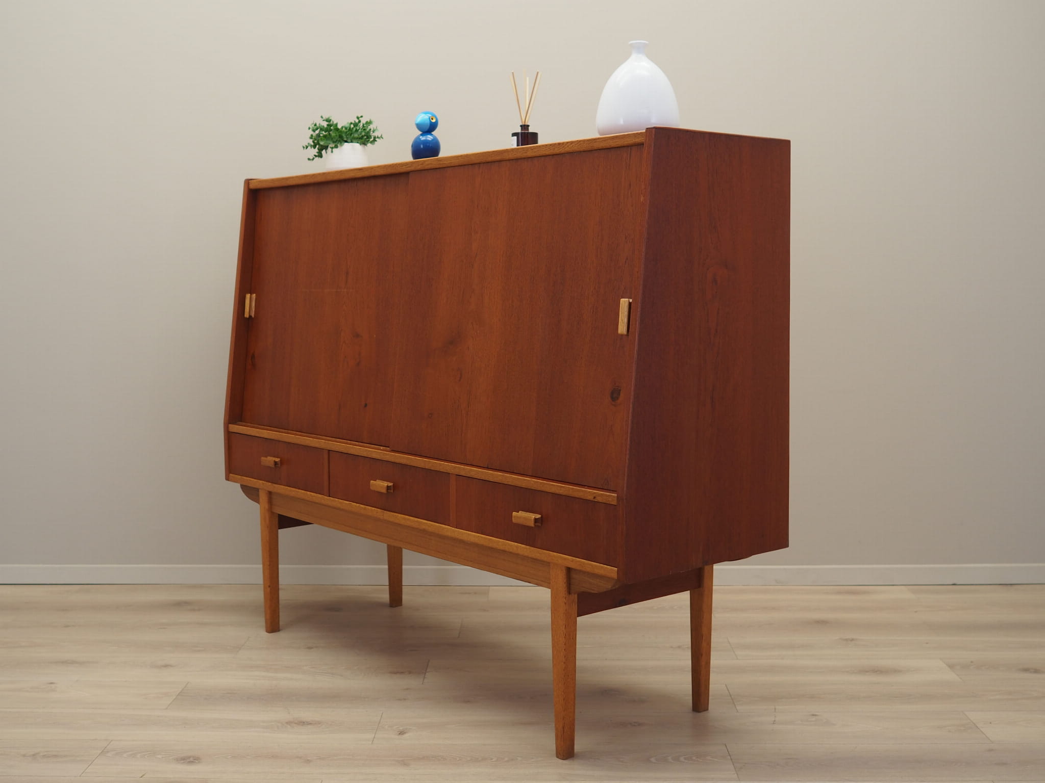 Vintage Highboard Teakholz Braun 1960er Jahre