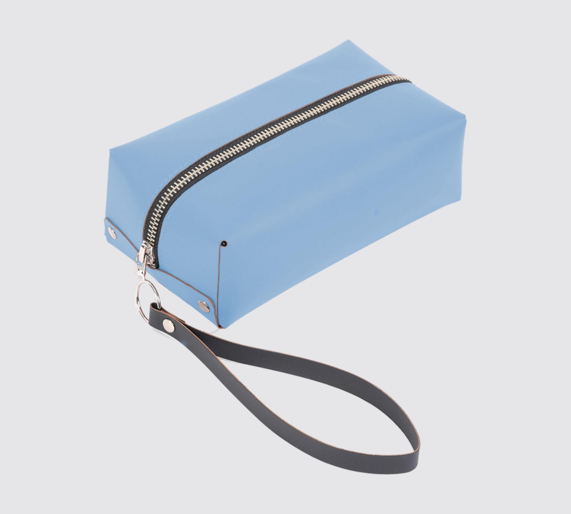 Necessaire Urban Handgefertigt Recyceltes Leder Hellblau