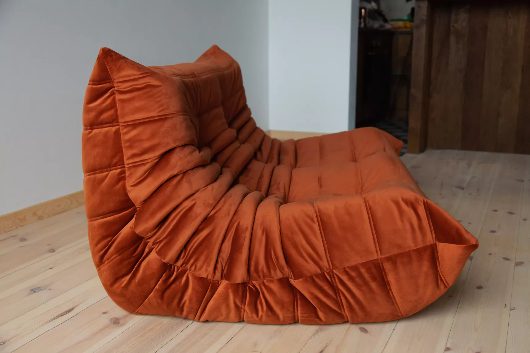 Togo Sofa 2-Sitzer Samt Bernstein-Orange