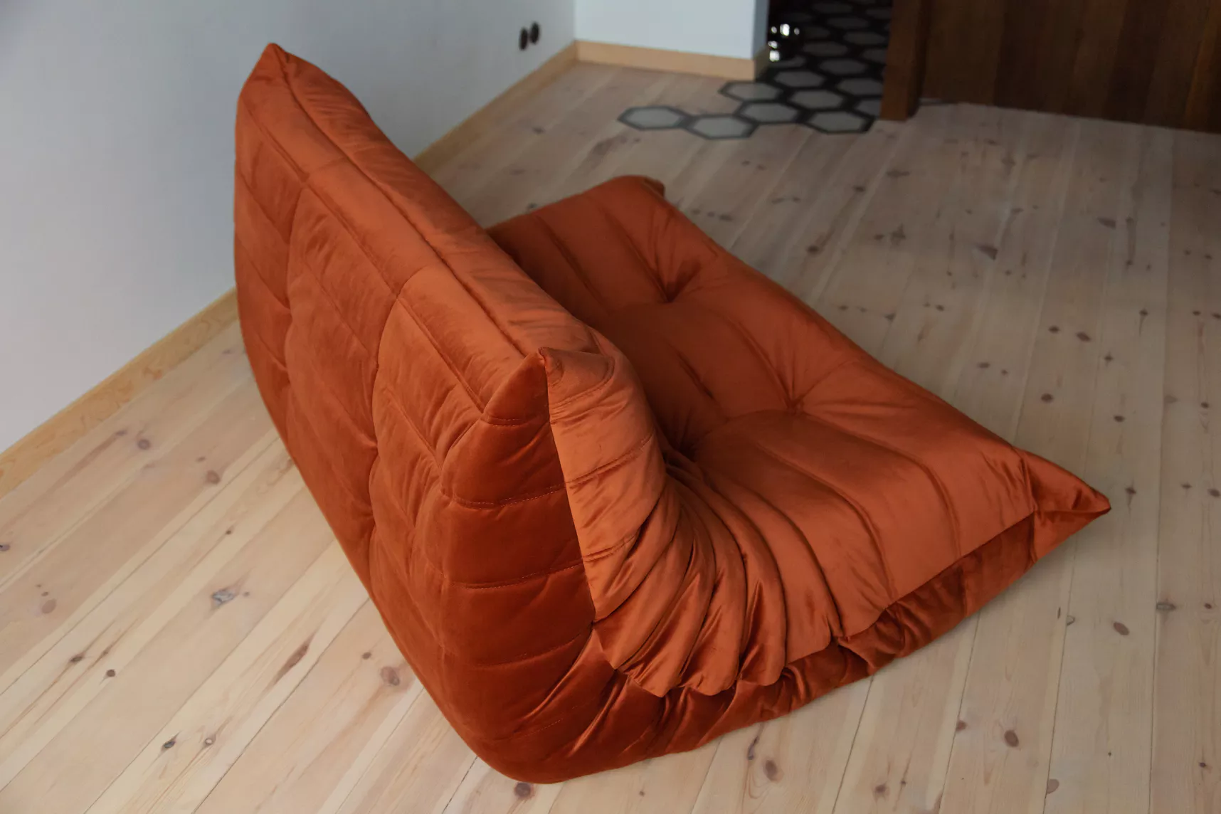 Togo Sofa 2-Sitzer Samt Bernstein-Orange