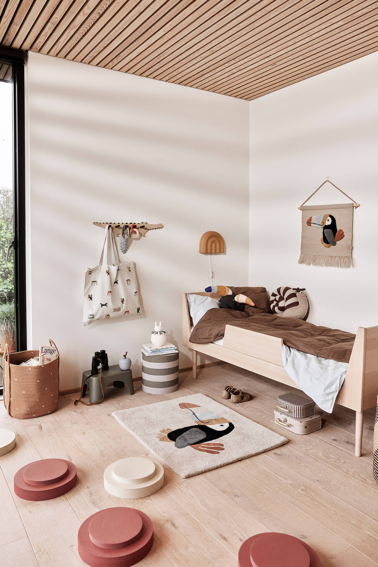 Krokodil Garderobe Weiß