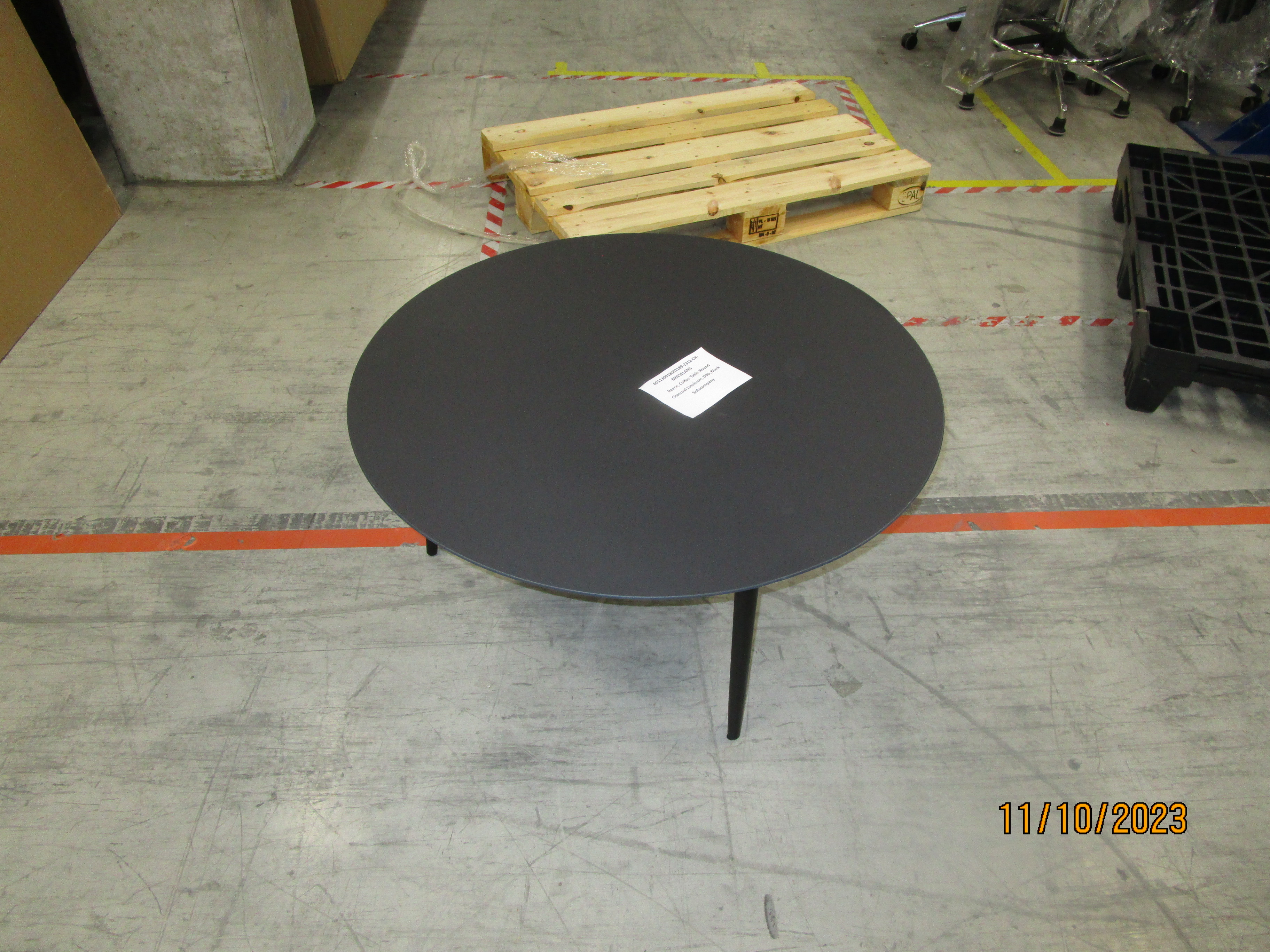 Reece Couchtisch Schwarz ø90cm