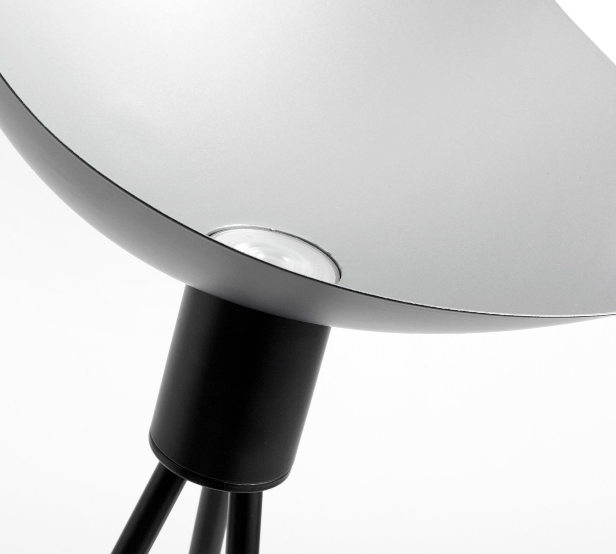 Chelsea Floor Lamp Salto Leather 0966