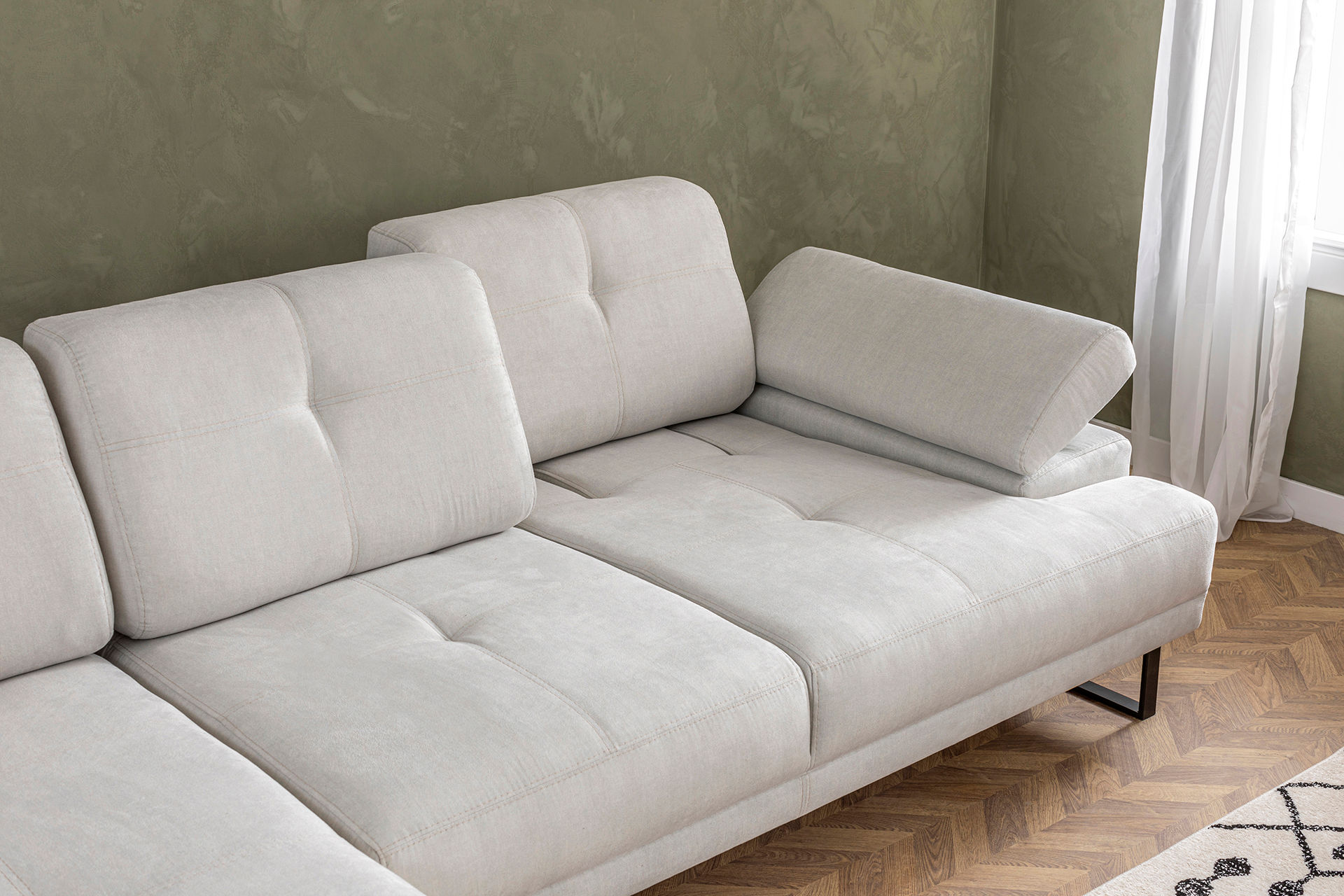 Mustang Sofa L Chaise Lounge Left Beige