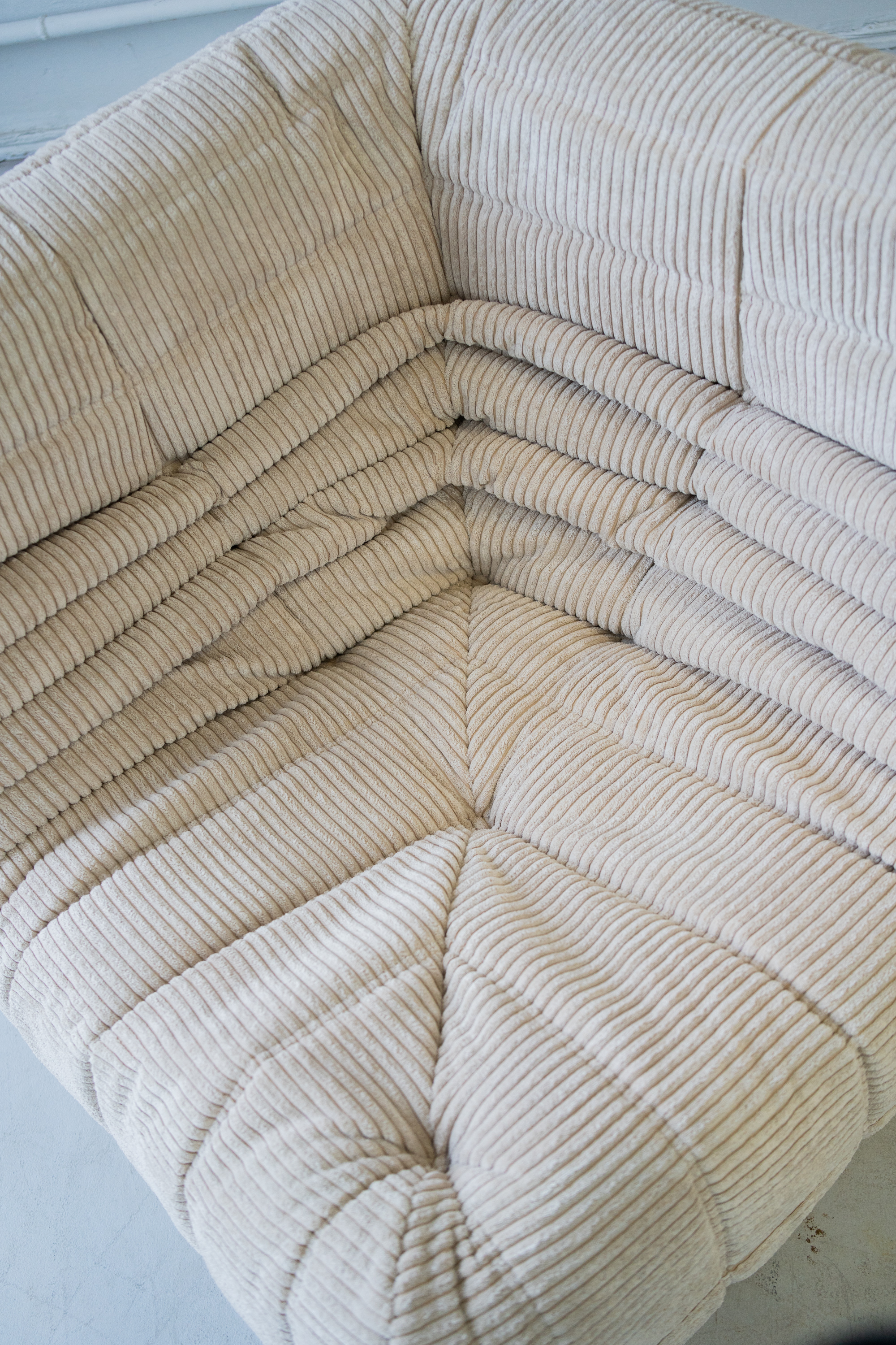 Togo Ecksofa Cord Beige