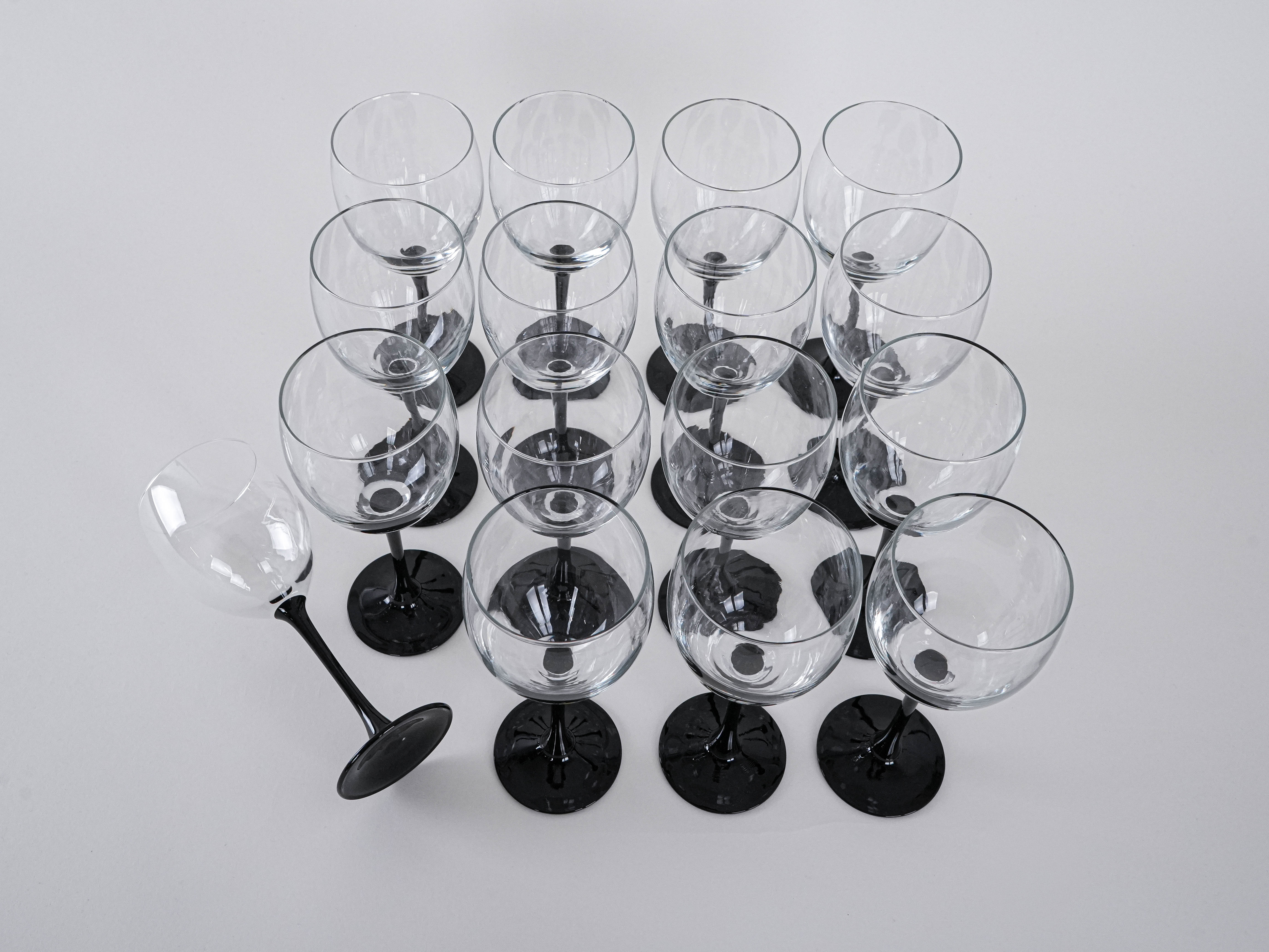 Wine glasses 16x Black