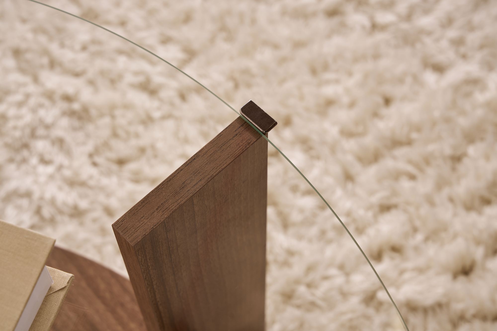 Clara Tavolino Noce Trasparente Ø75cm