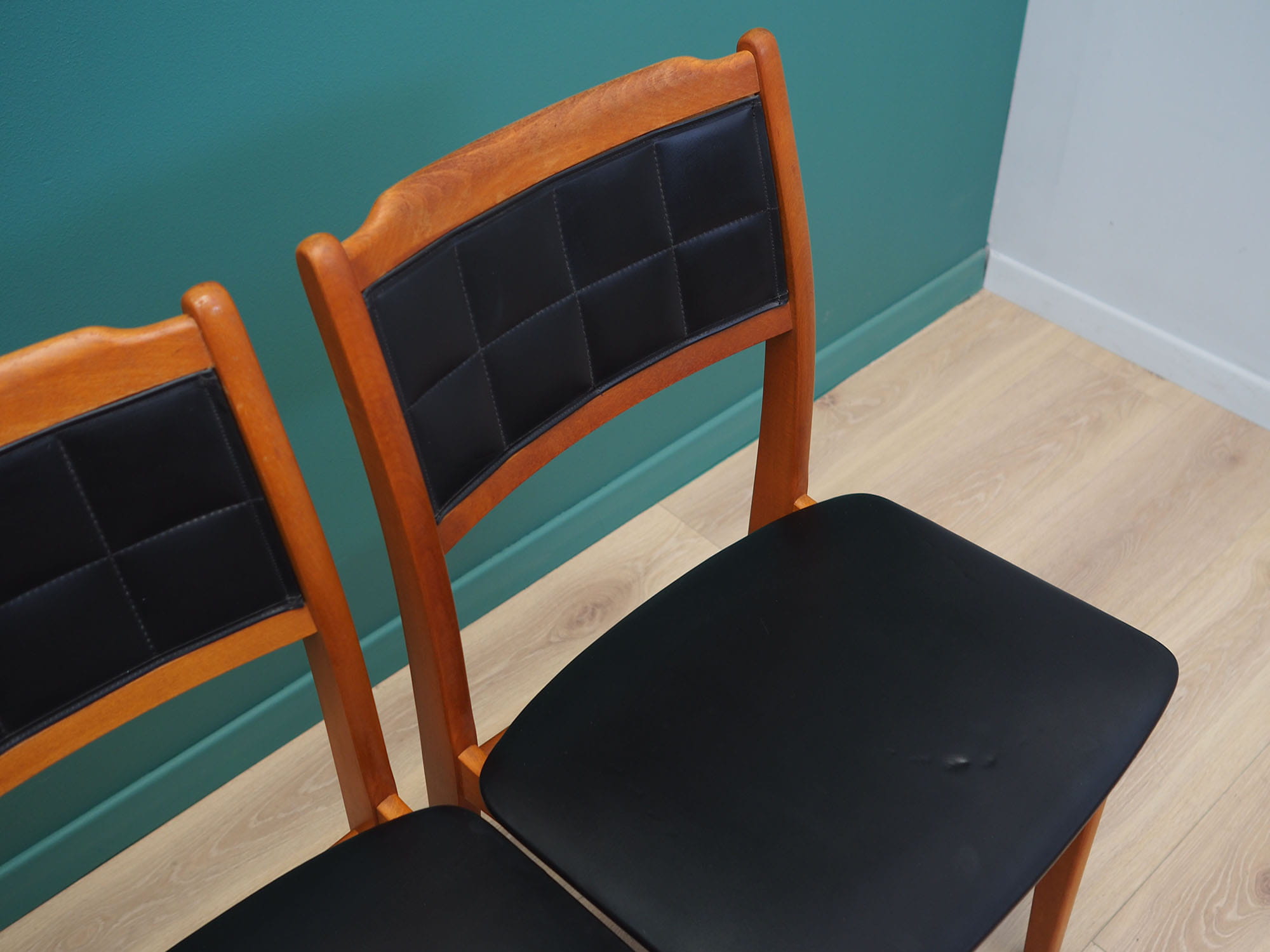 4x Vintage Chair Beech Wood Faux Leather Black 1970s