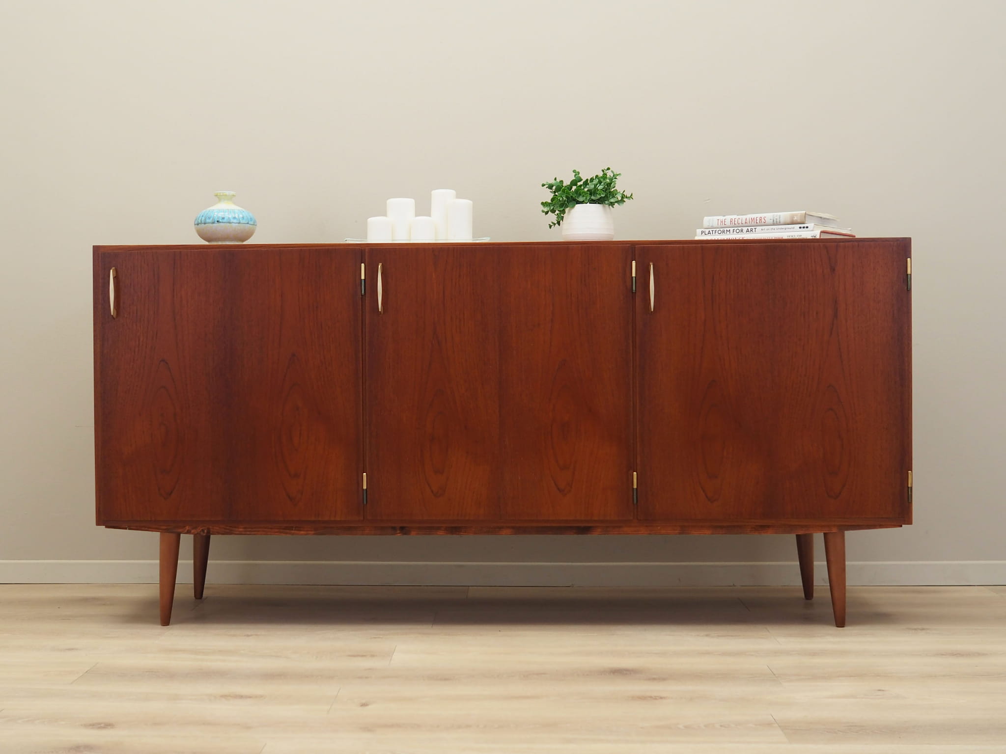 Vintage Sideboard Teakholz Braun 1960er Jahre