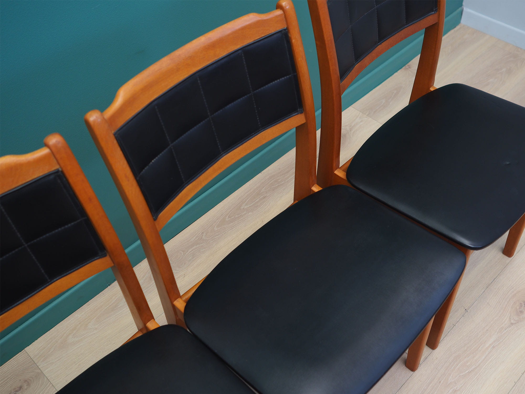 4x Vintage Chair Beech Wood Faux Leather Black 1970s