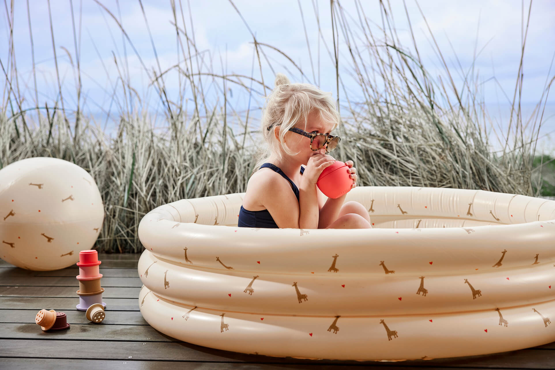 Giraffe Schwimmbad Groß & Strandball
