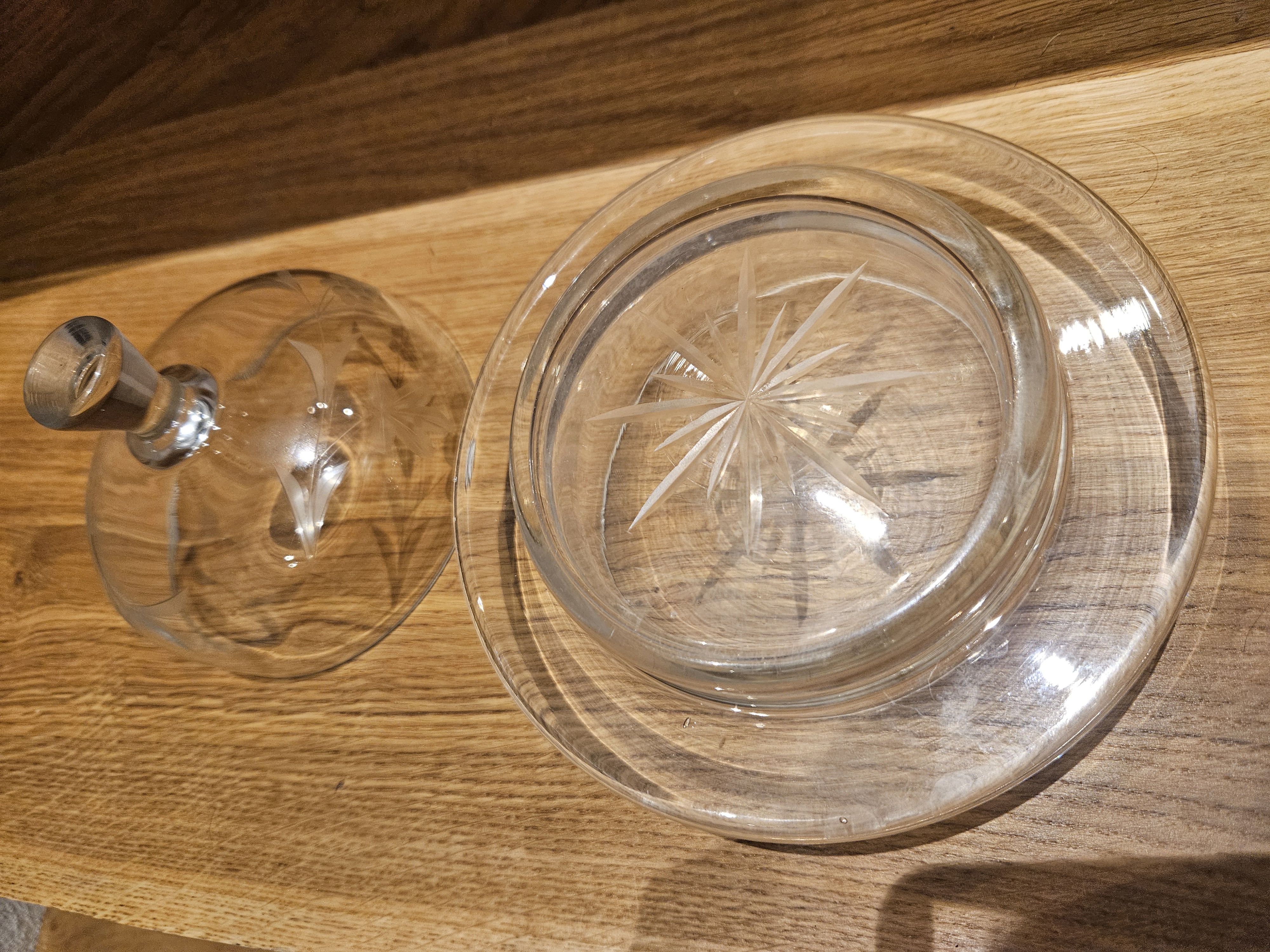 Engraved Crystal Cheese Dome