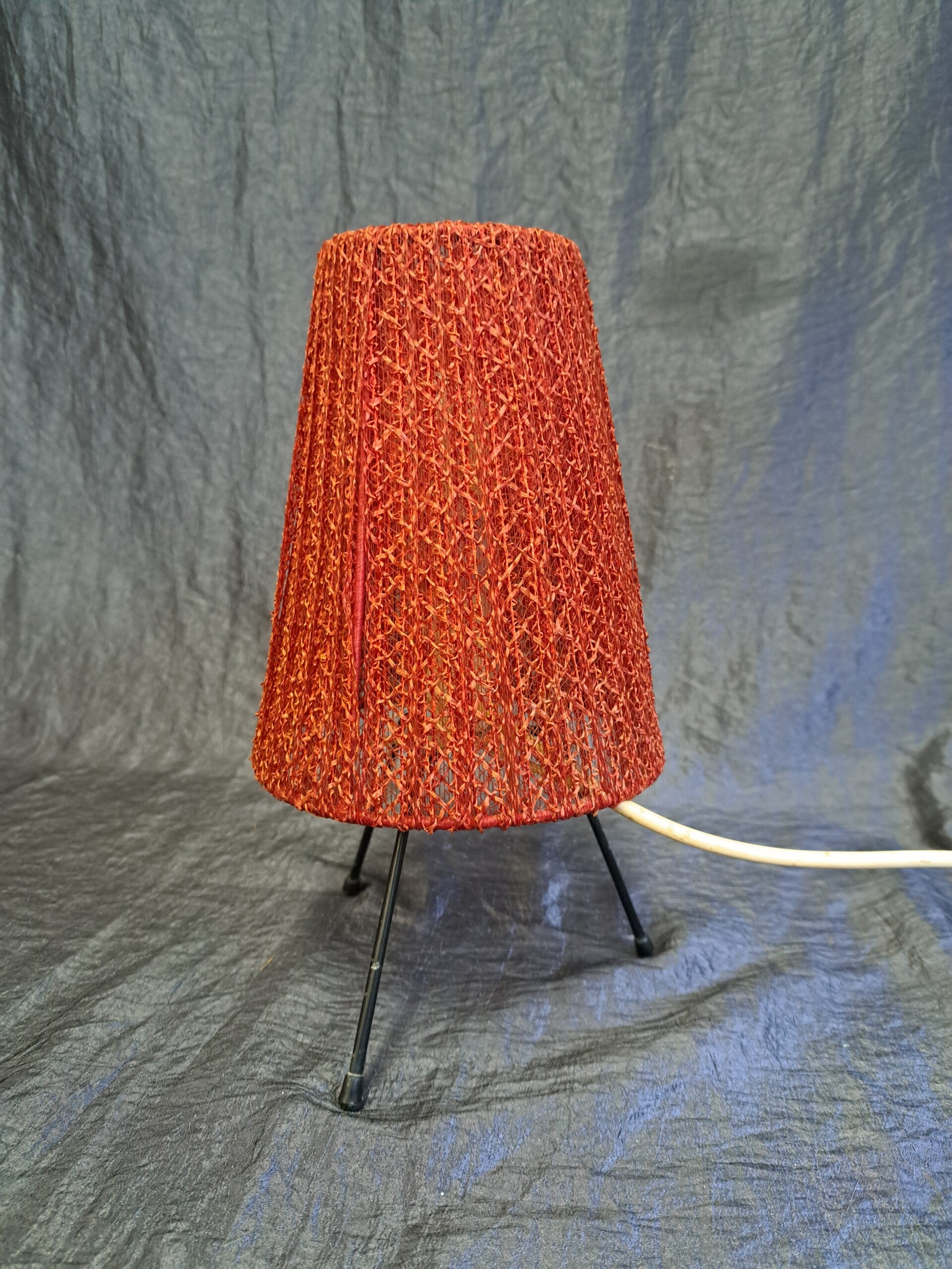 Vintage Tischlampe Dreibeinig Rot 50er Jahre
