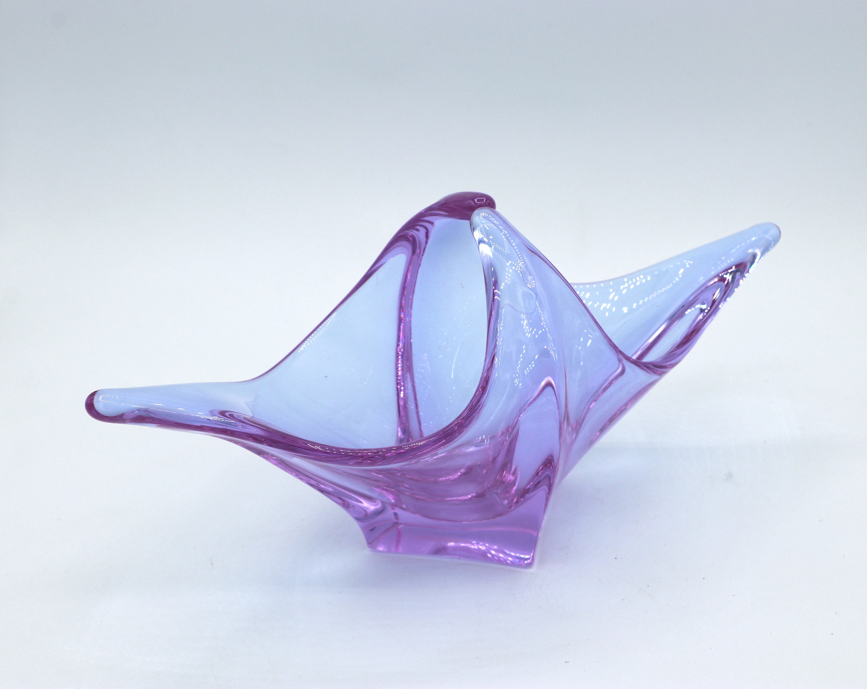 Vintage bowl Alexandrite glass pink