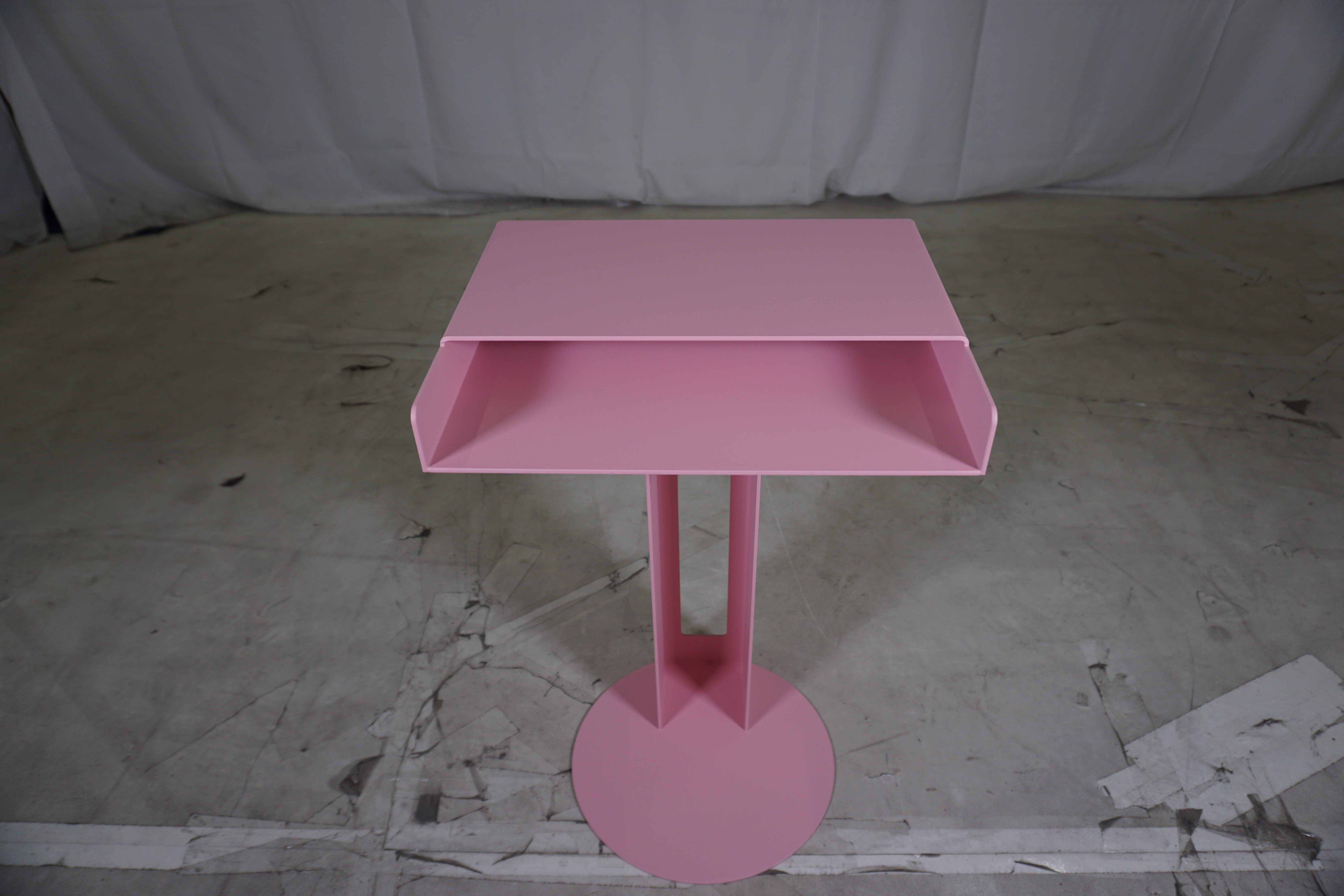 Meta Beistelltisch Stahl Pulverbeschichtet Rosa