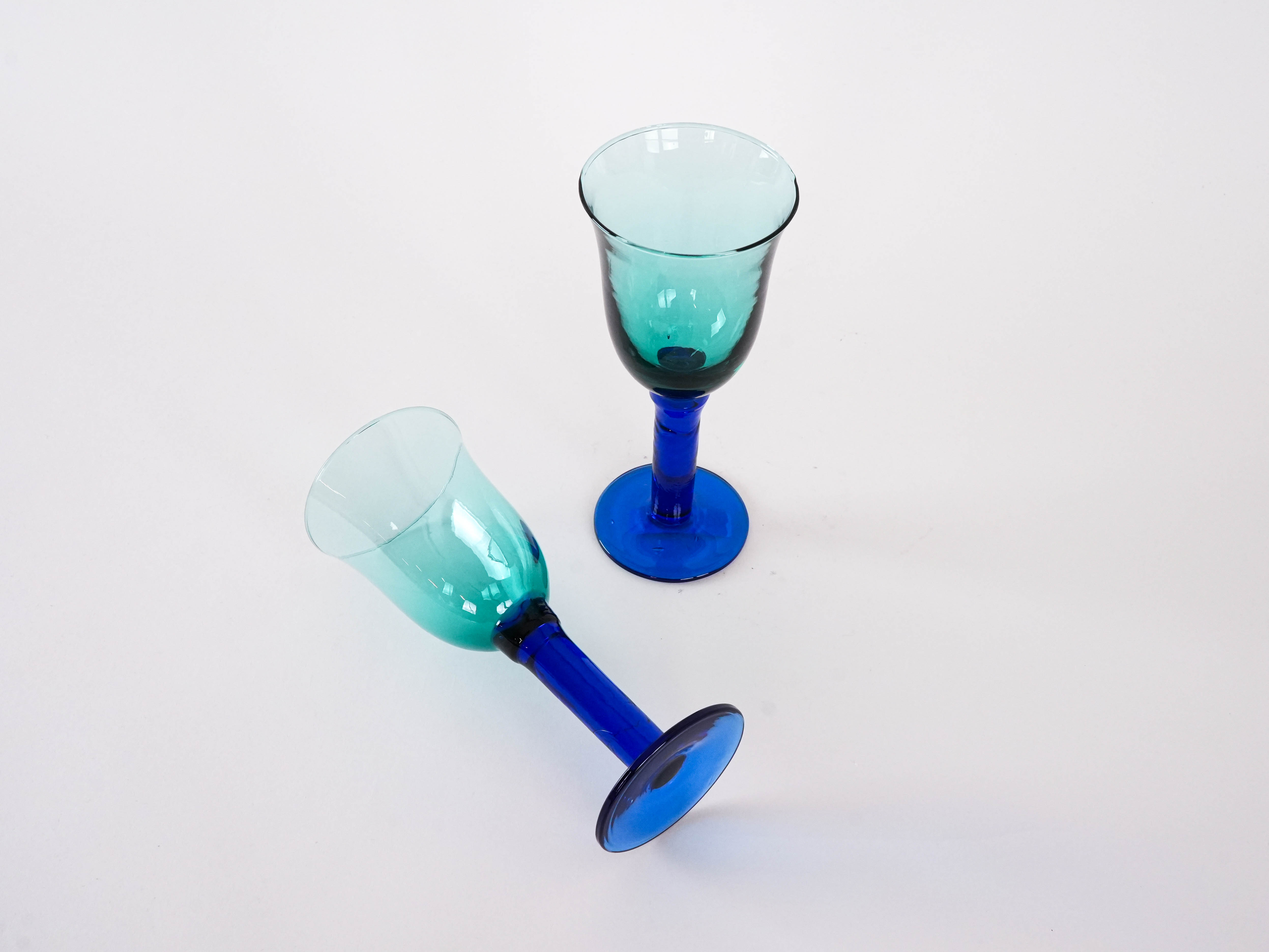2x Colorful Glasses