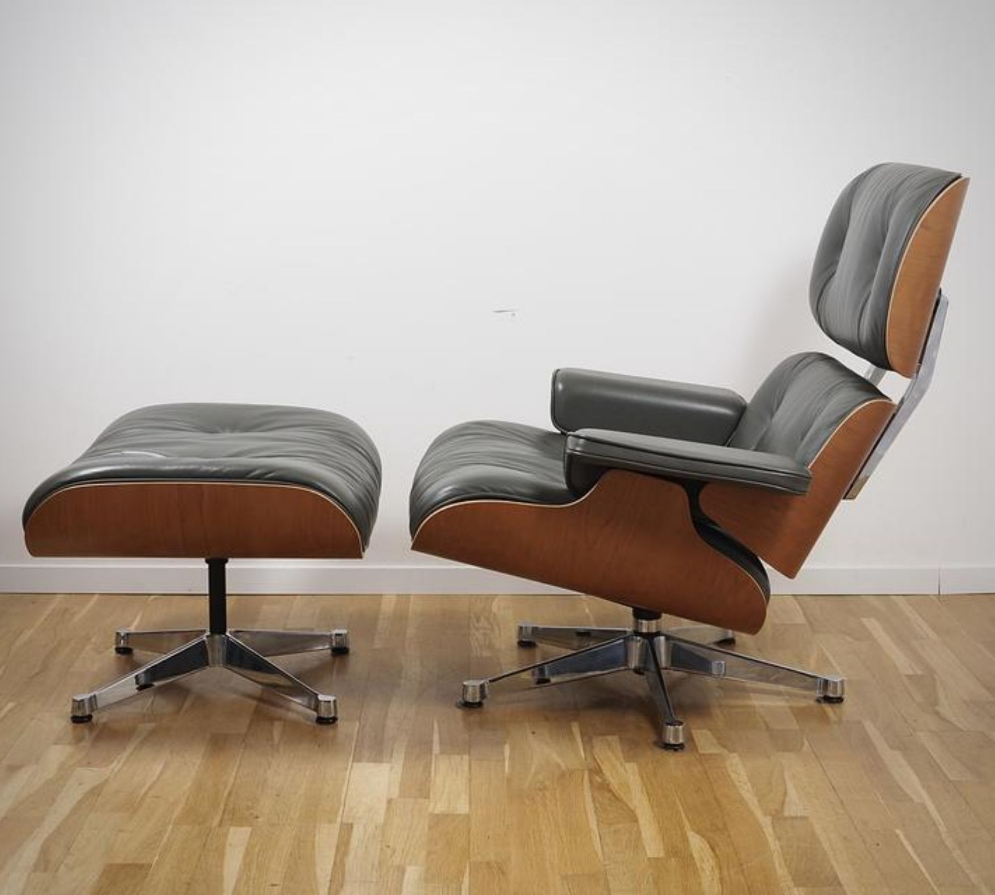 Eames Lounge Chair XL & Ottoman Leder Umbragrau