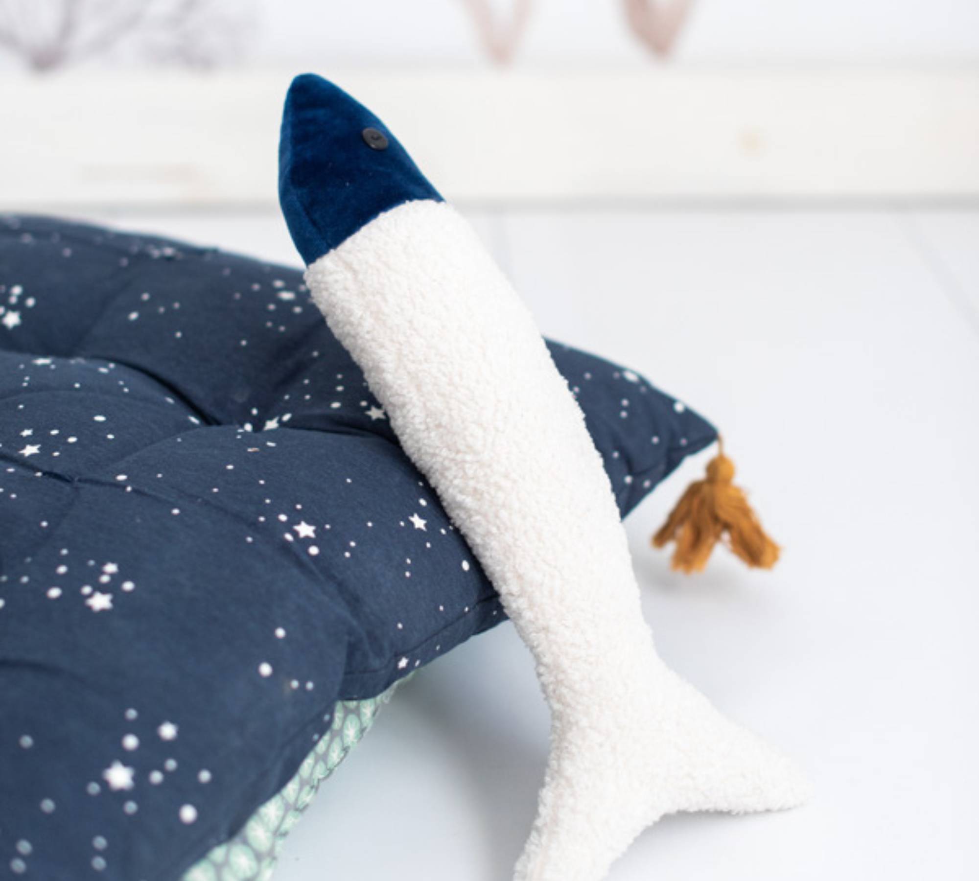 2x Fish, Octopus & Beluga Whale Plush Toy Blue White