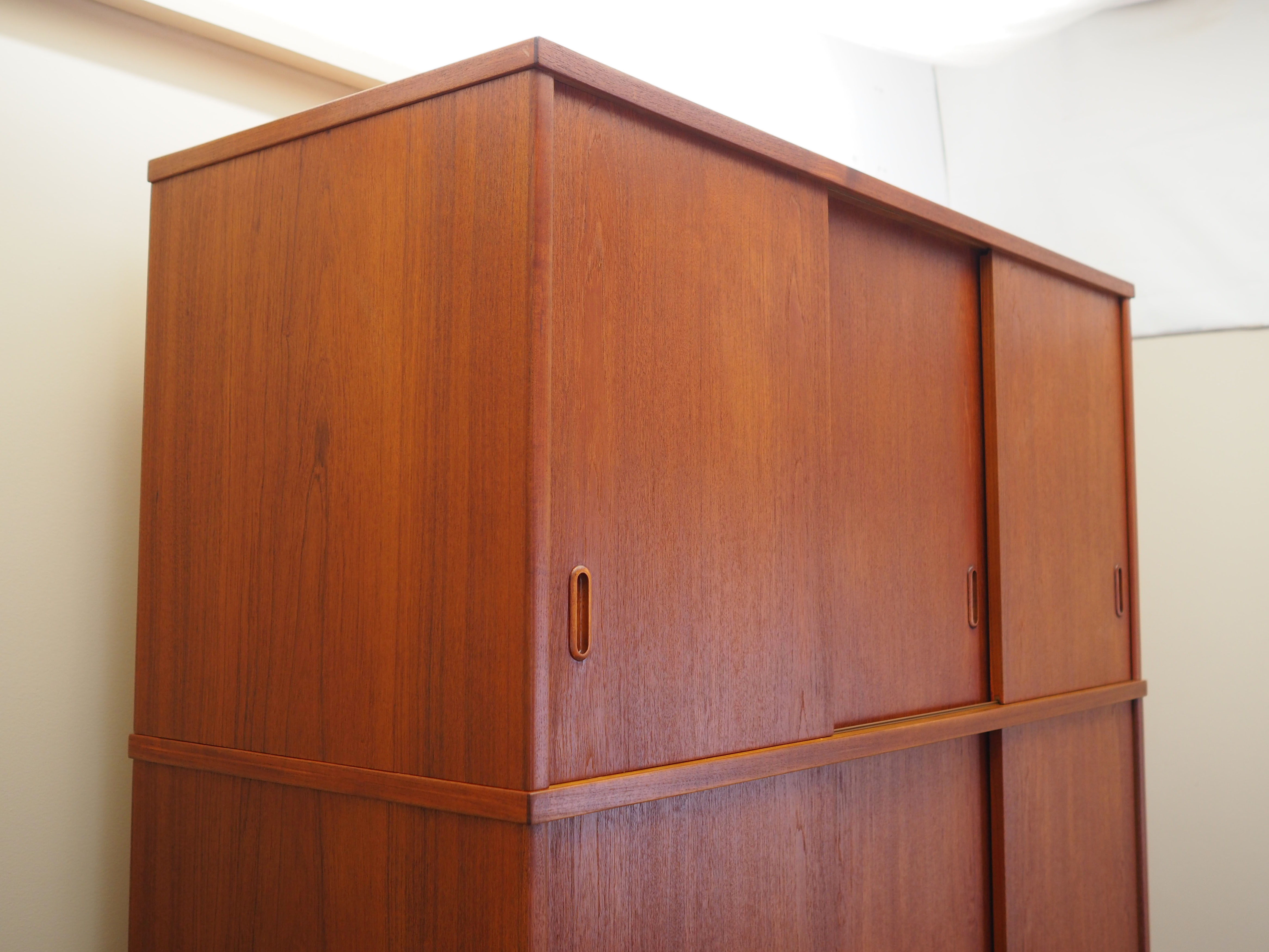 Kleiderschrank Teakholz 1970er Jahre