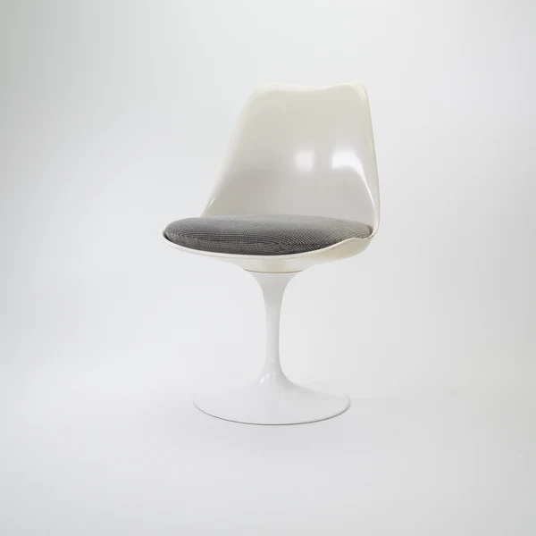 Saarinen Tulip Chair Weiss Grau