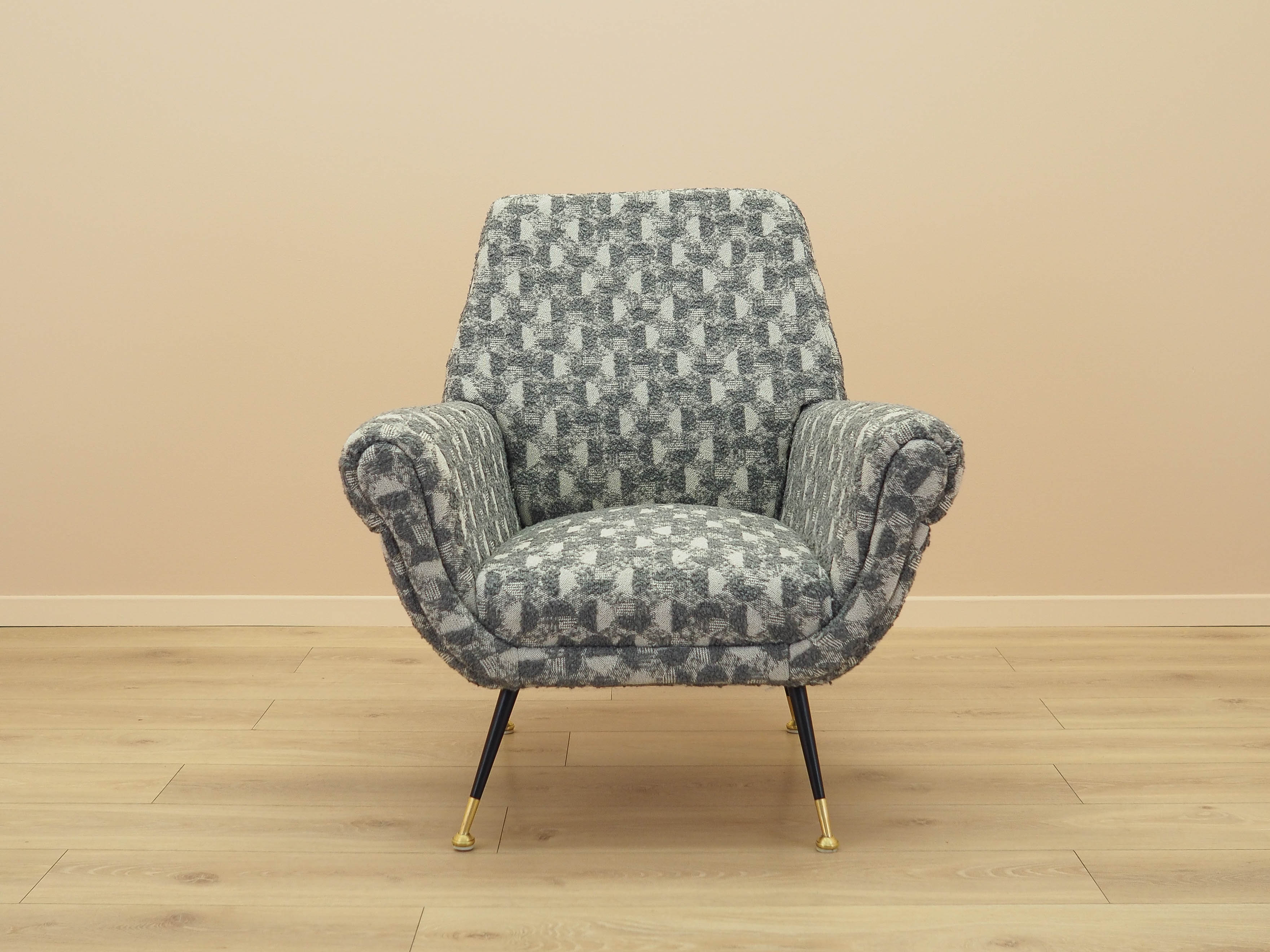 Lounge chair Grey