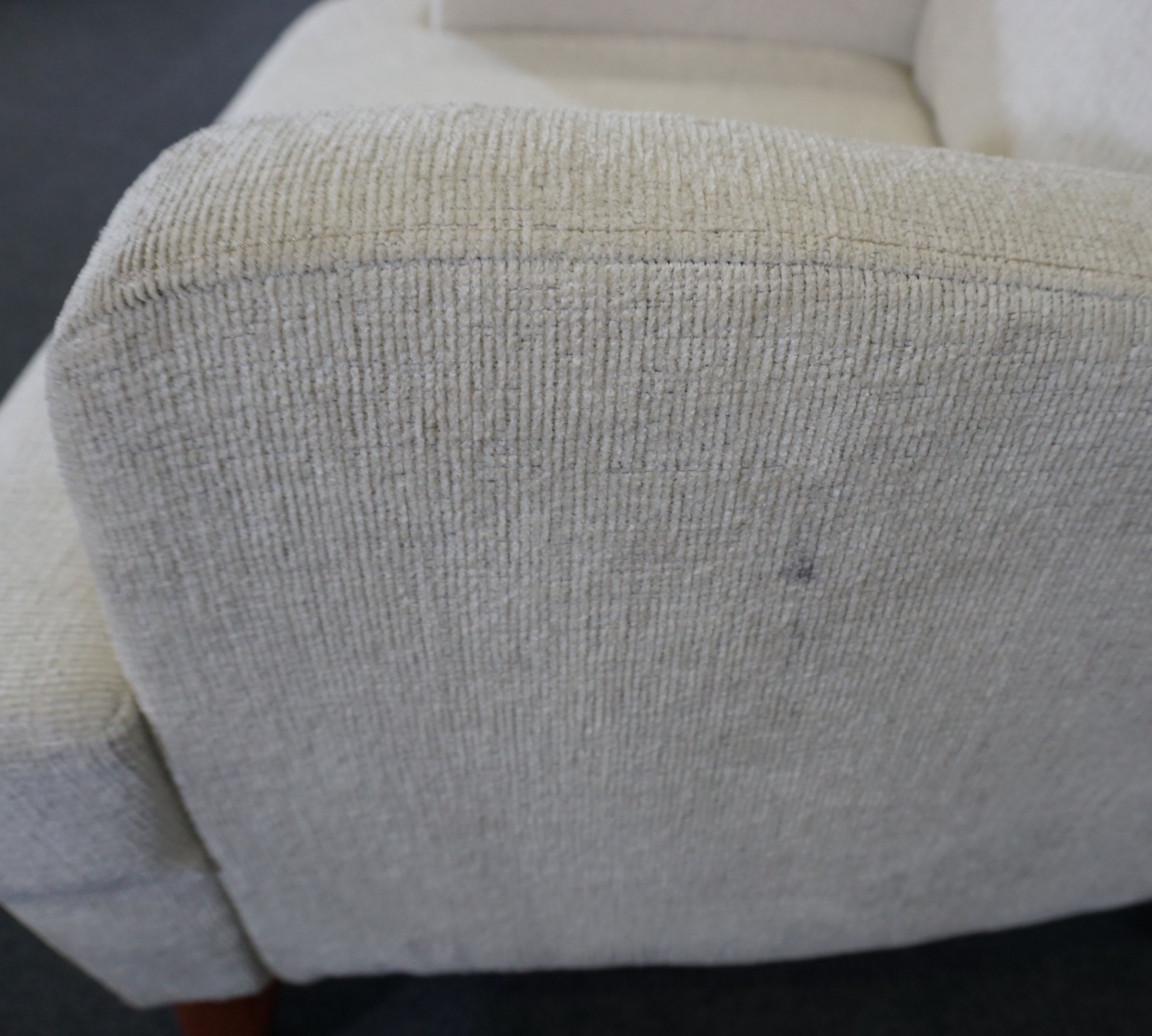 Kana Sessel Cremefarbig