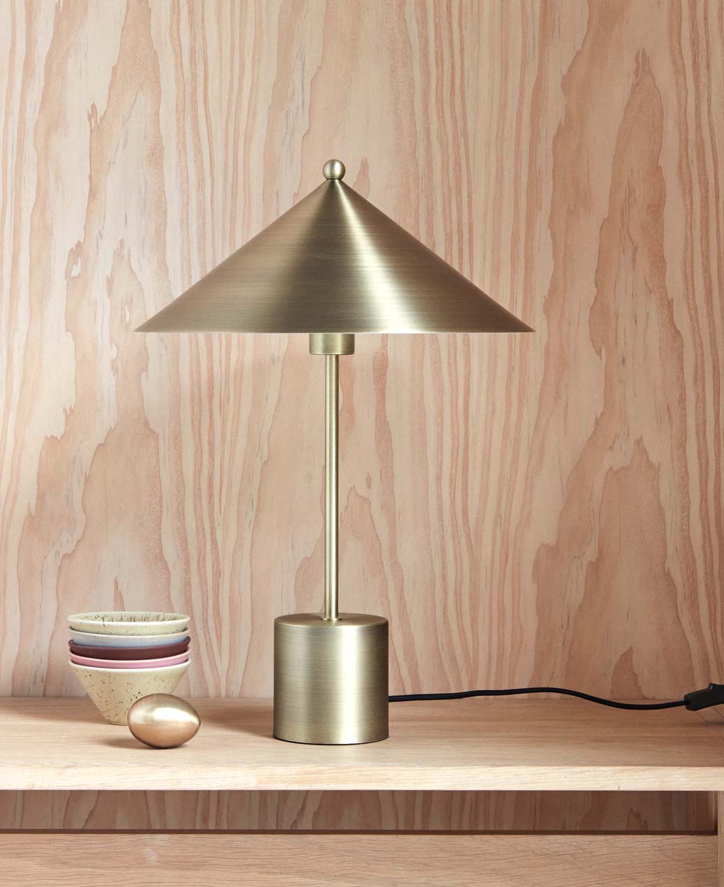 Kasa Table Lamp Steel Gold