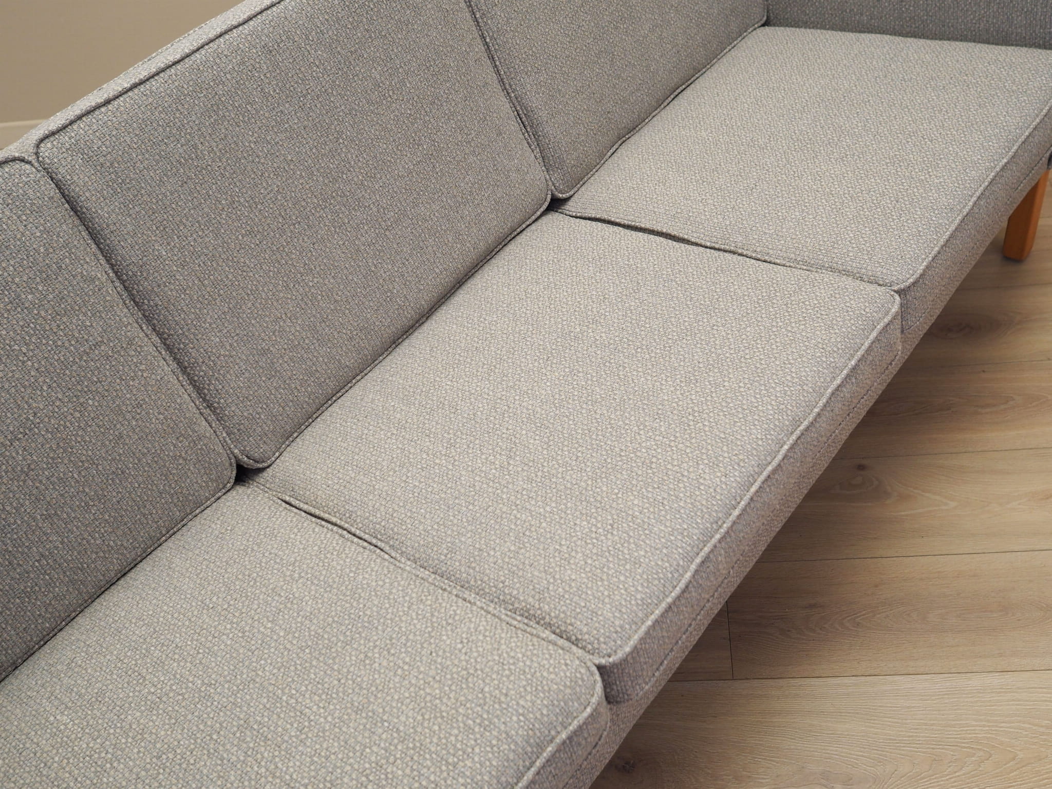 Vintage Sofa 3-Sitzer Buchenholz Textil Grau 1970er Jahre