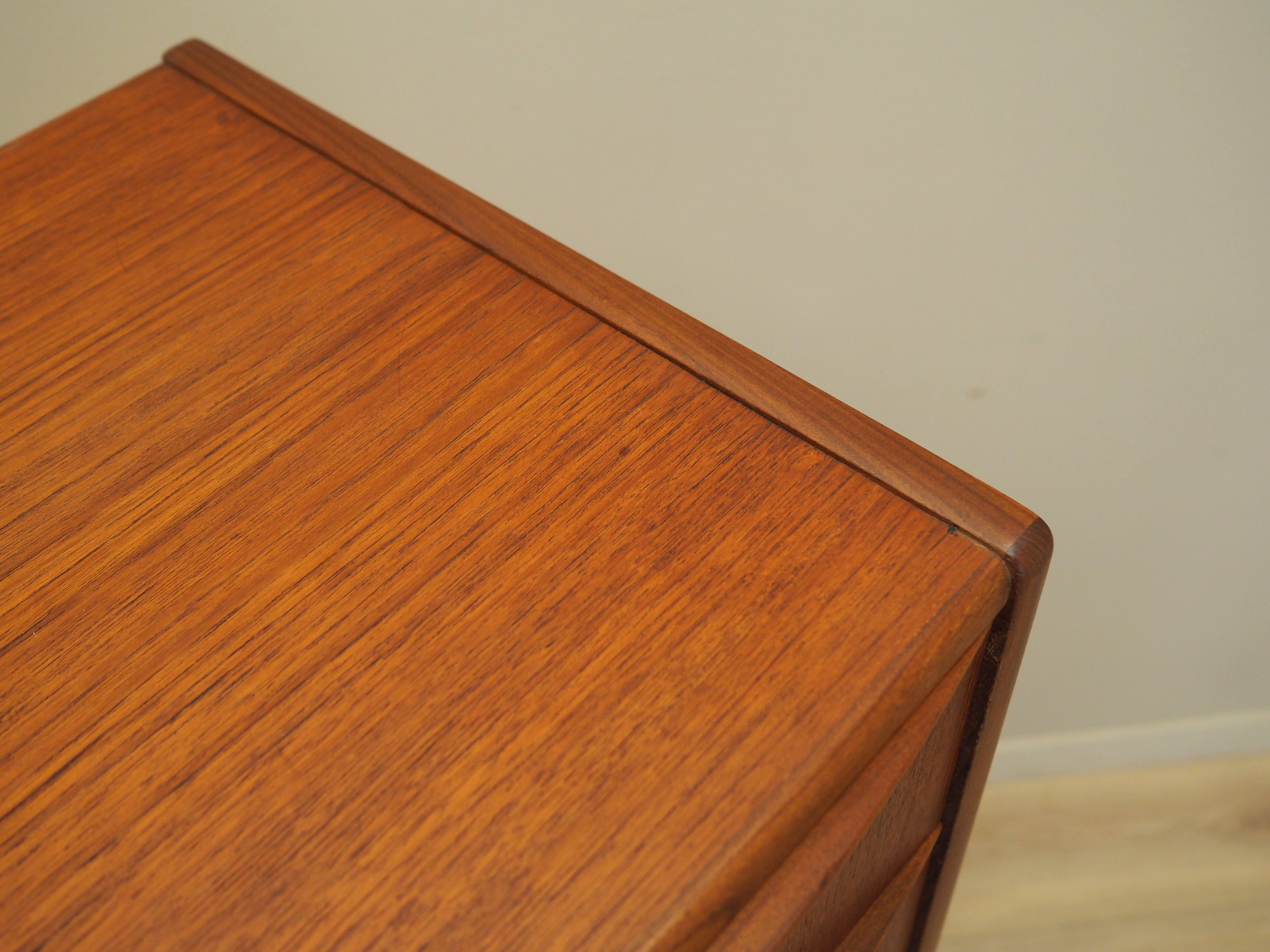 Chest of drawers Teak wood 1970s